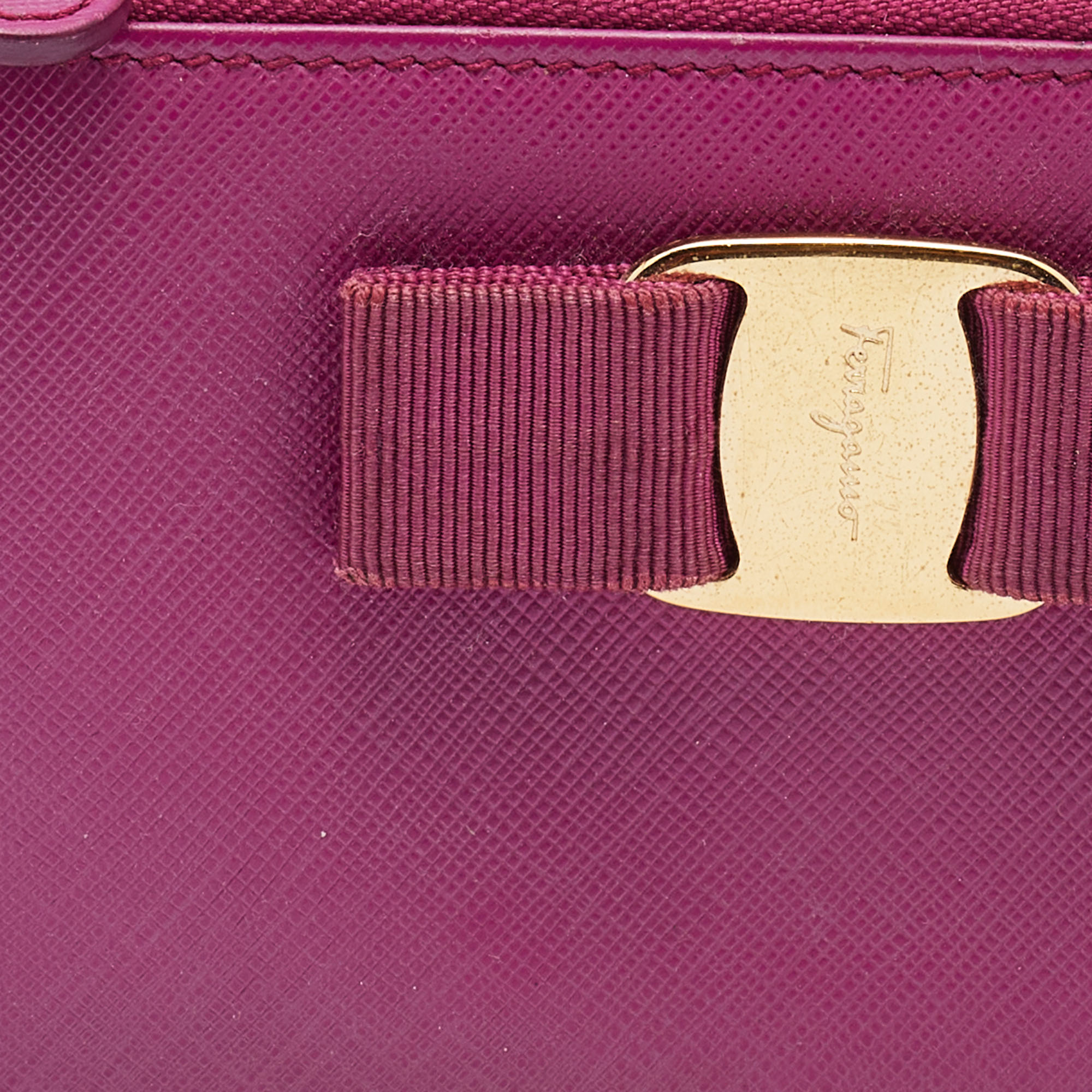 Salvatore Ferragamo Pink Saffiano Leather Vara Bow Zip Continental Wallet