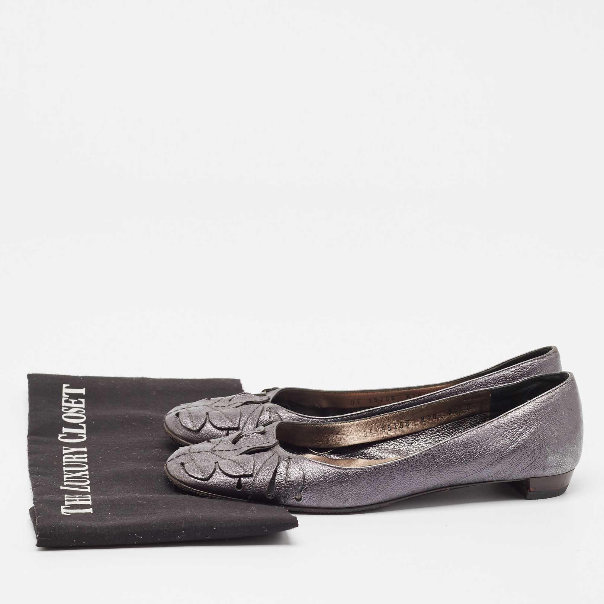 Salvatore Ferragamo Metallic Grey Leather Ballet Flats Size 38