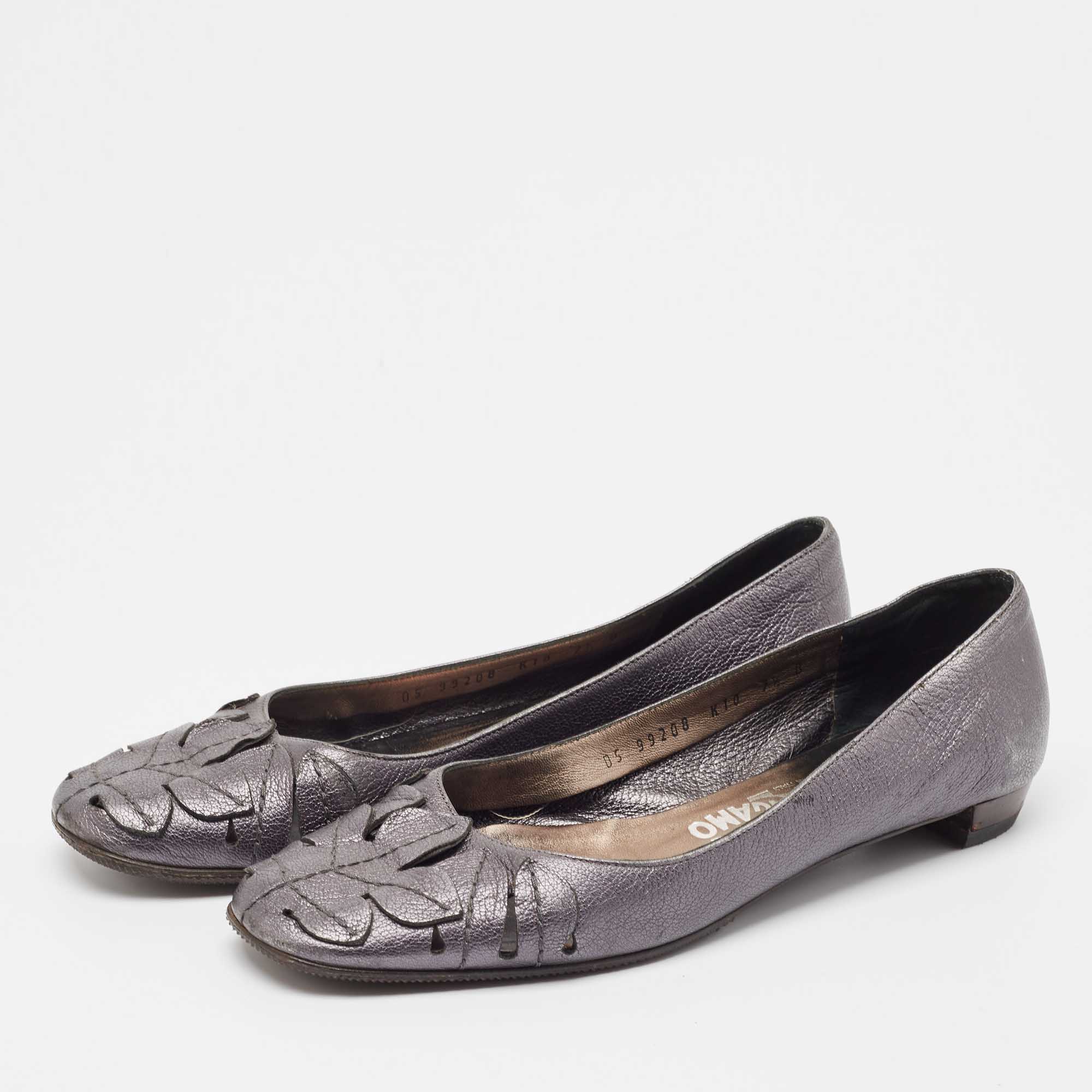 Salvatore Ferragamo Metallic Grey Leather Ballet Flats Size 38