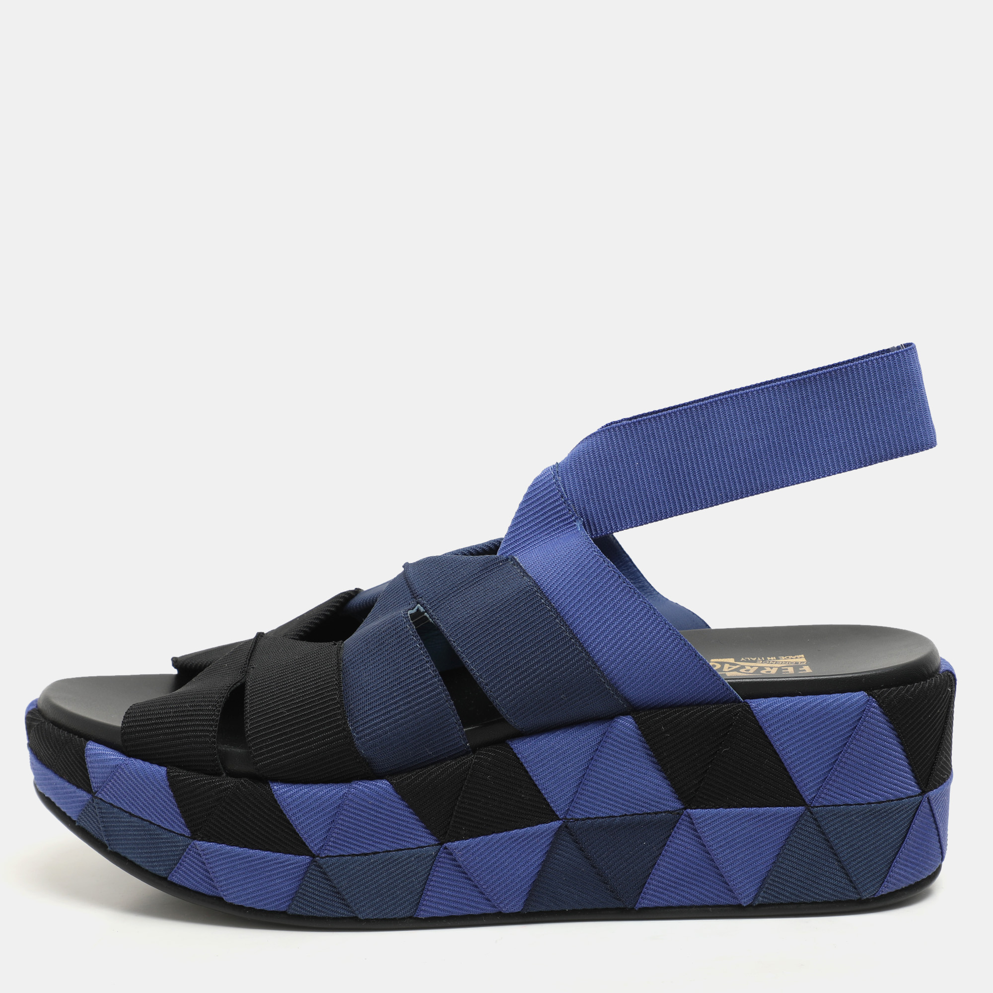 Salvatore Ferragamo Blue/Black Colorblock Stretch Fabric Wedge Platform Sandals Size 39
Salvatore Ferragamo Blue/Black Colorblock Stretch Fabric Wedge Platform Sandals Size 39