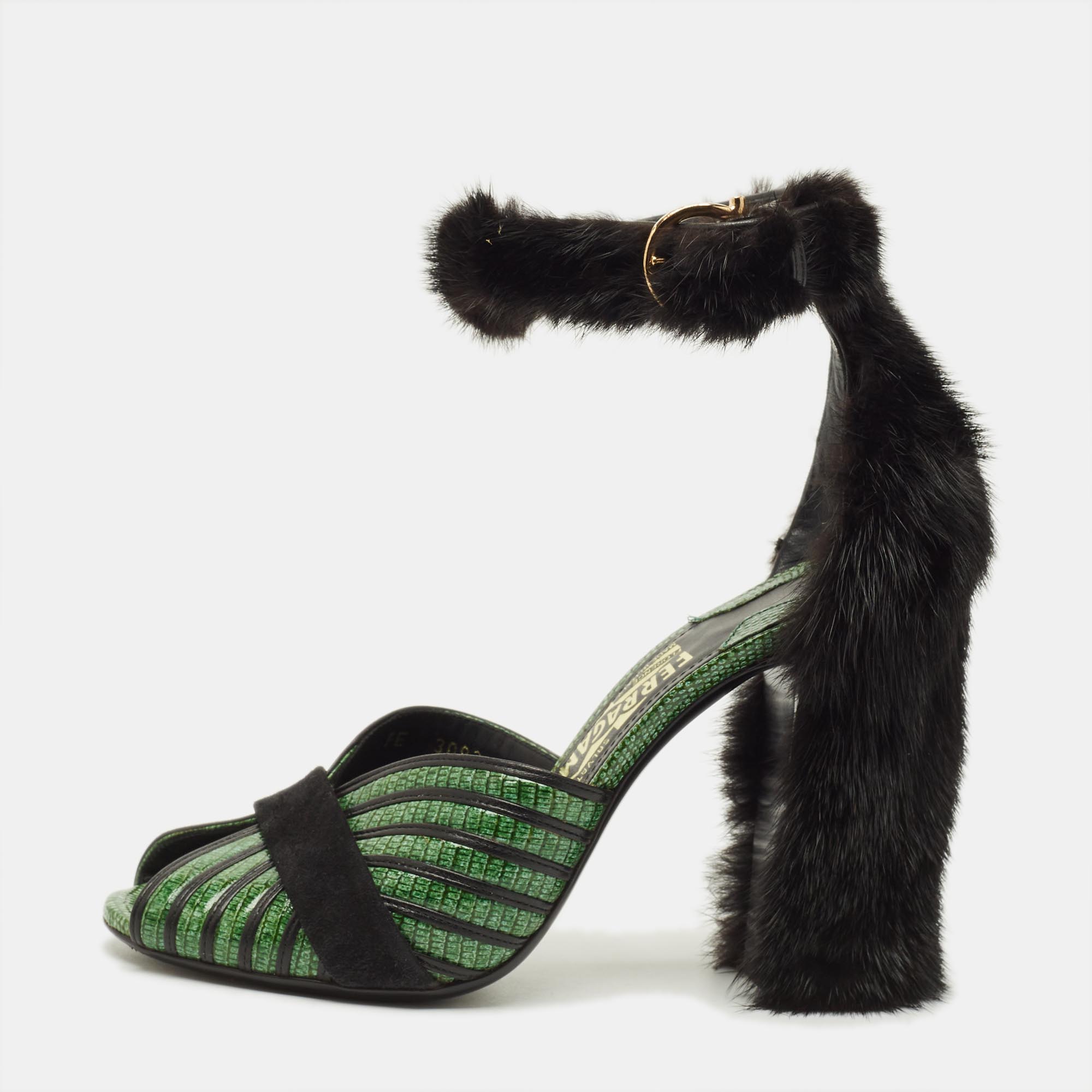 Salvatore Ferragamo Gancio Size 37.5 Green Fur and Lizard Embossed Leather Ankle Strap Sandals
Salvatore Ferragamo Gancio Size 37.5 Green Fur and Lizard Embossed Leather Ankle Strap Sandals