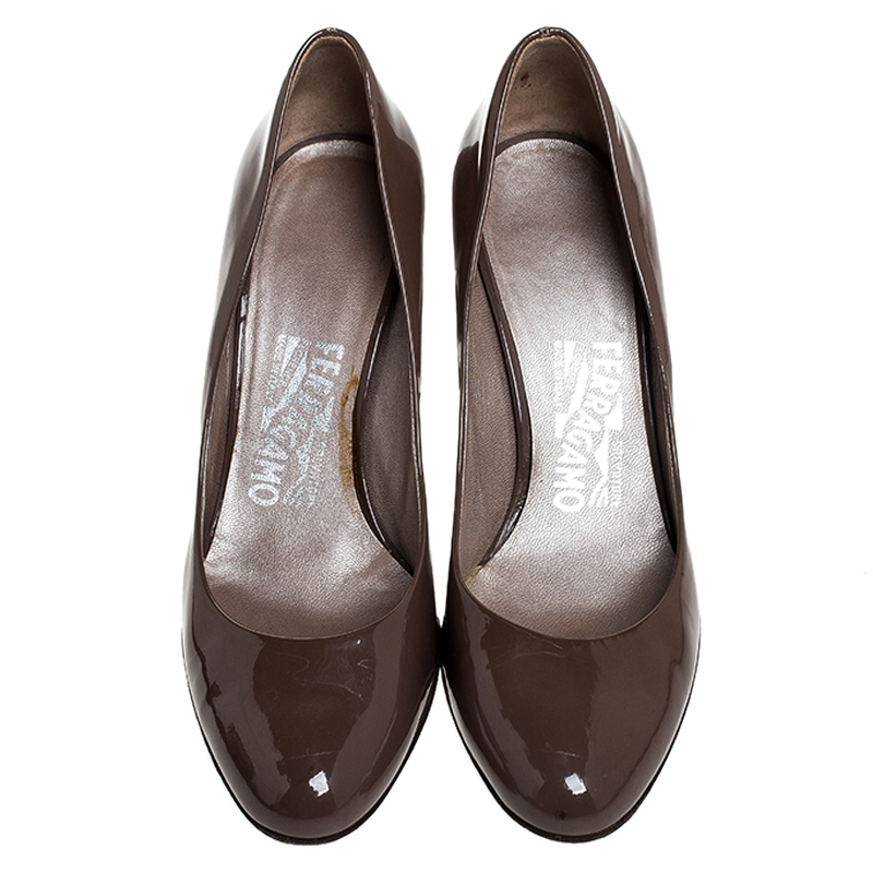 Salvatore Ferragamo Brown Patent Leather Wooden Heel Pumps Size 38.5
