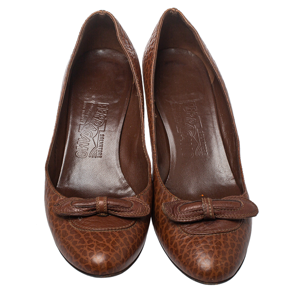 Salvatore Ferragamo Brown Leather Block Heel  Pumps Size 38.5