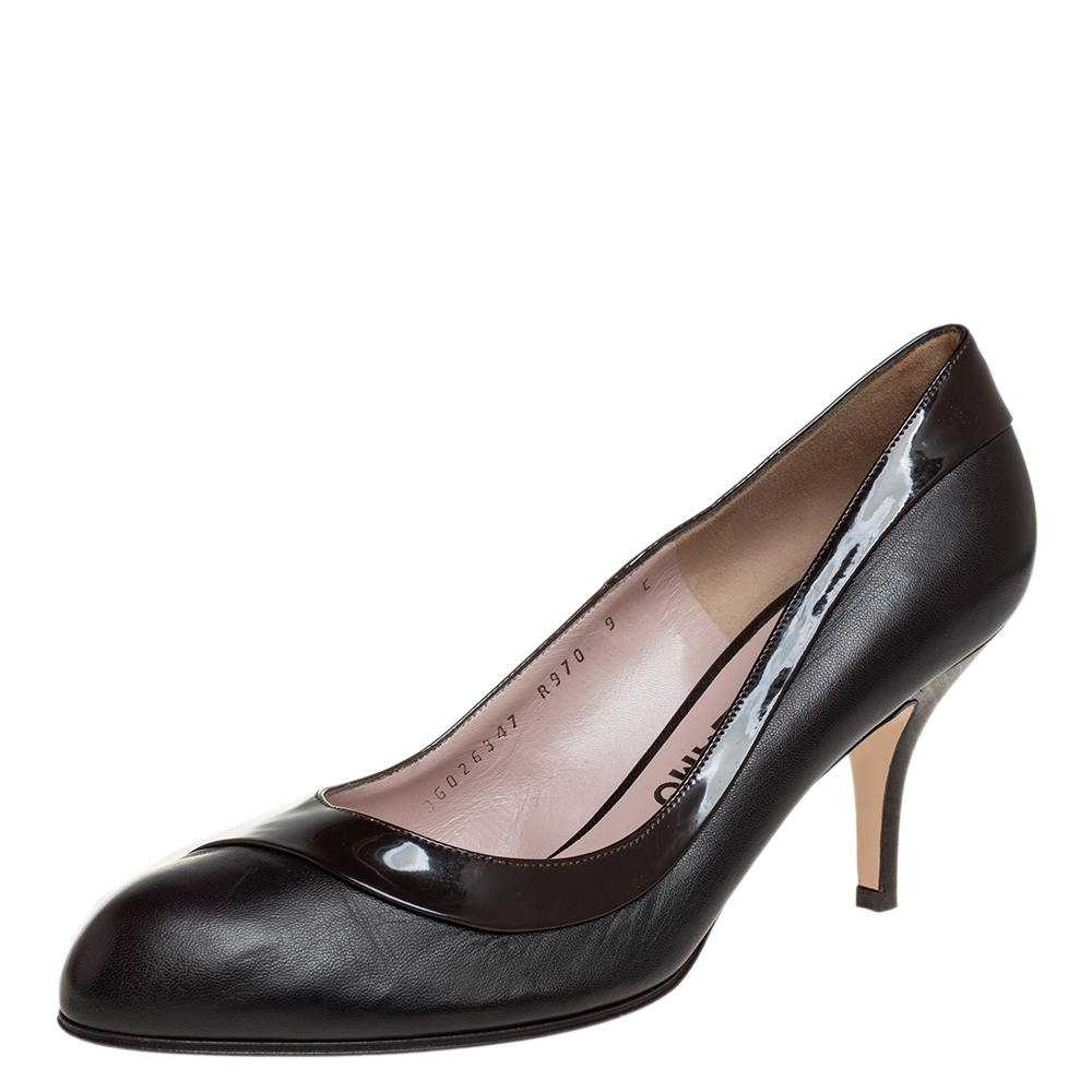 Salvatore ferragamo brown leather and patent leather pumps size 39.5