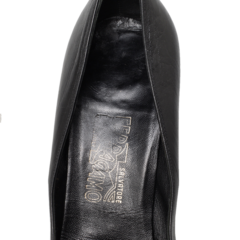Salvatore Ferragamo Black Leather Pointed Toe Pumps Size 39
