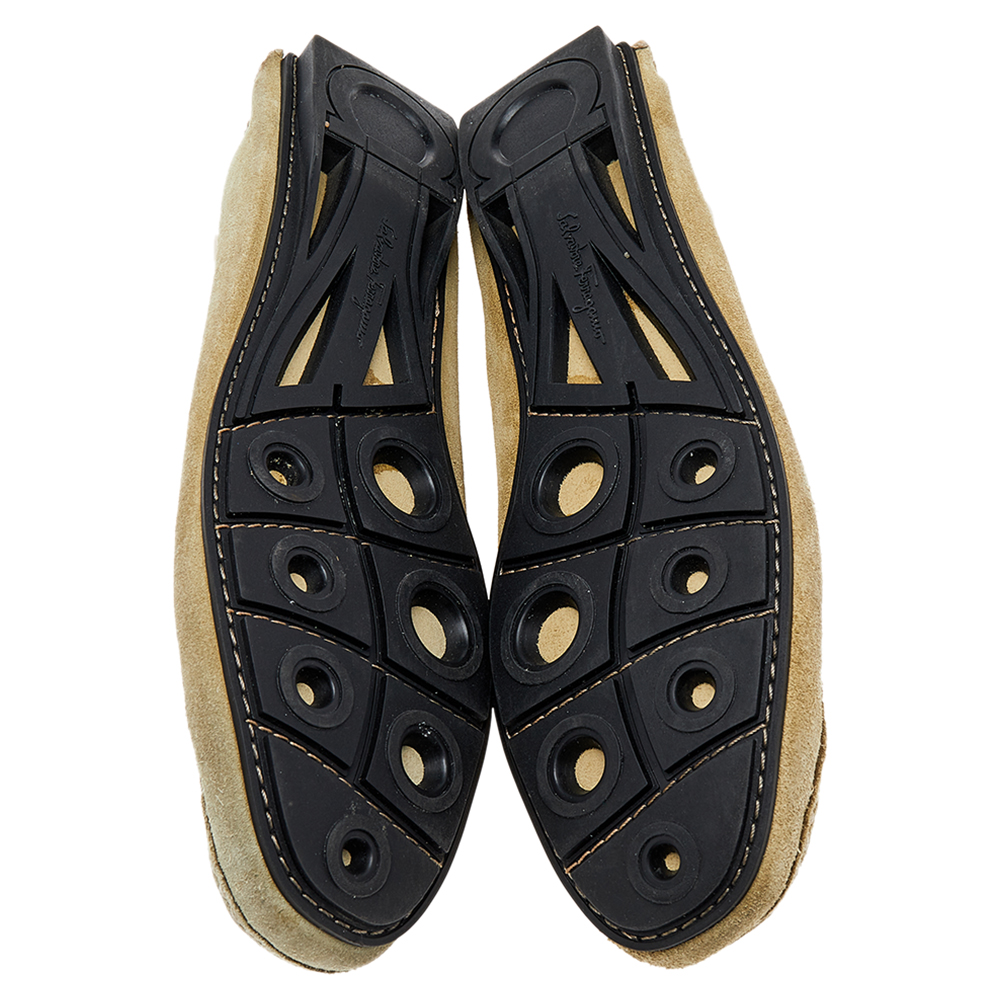 Salvatore Ferragamo Green/Beige Suede And Leather Gancini Bit Slip On Loafers Size 39.5