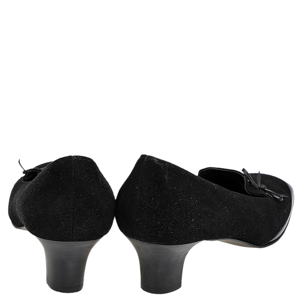Salvatore Ferragamo Black Leather And Suede Bow Pumps Size 38.5
