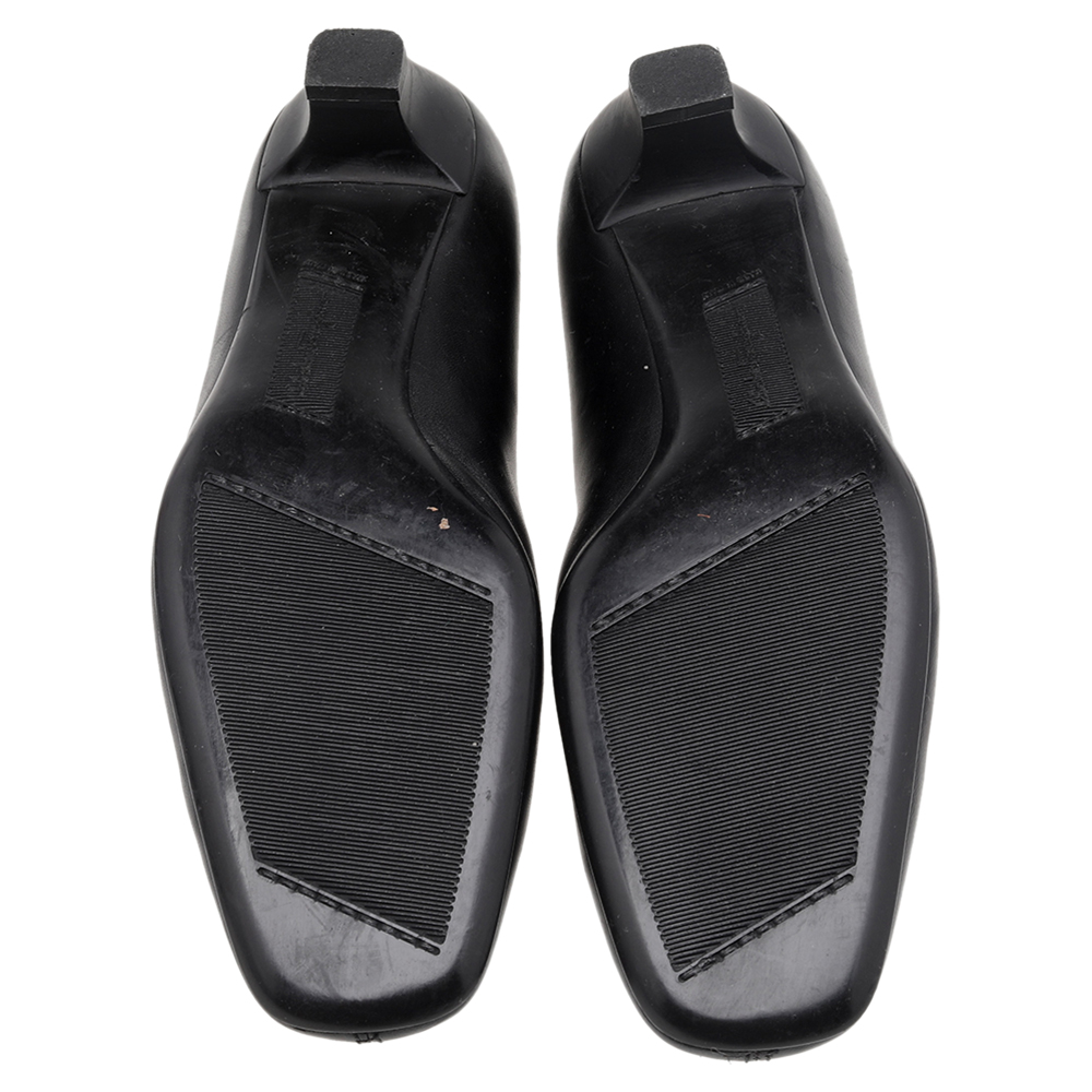 Salvatore Ferragamo Black Leather Gancini Block Heel Pumps Size 38.5