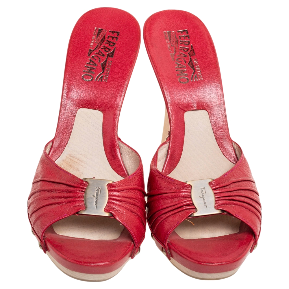 Salvatore Ferragamo Red Leather Wedge Slide Sandals Size 39