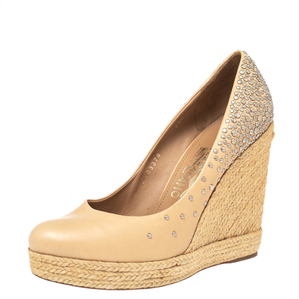 Salvatore ferragamo beige studded leather espadrille wedge platform pumps size 39