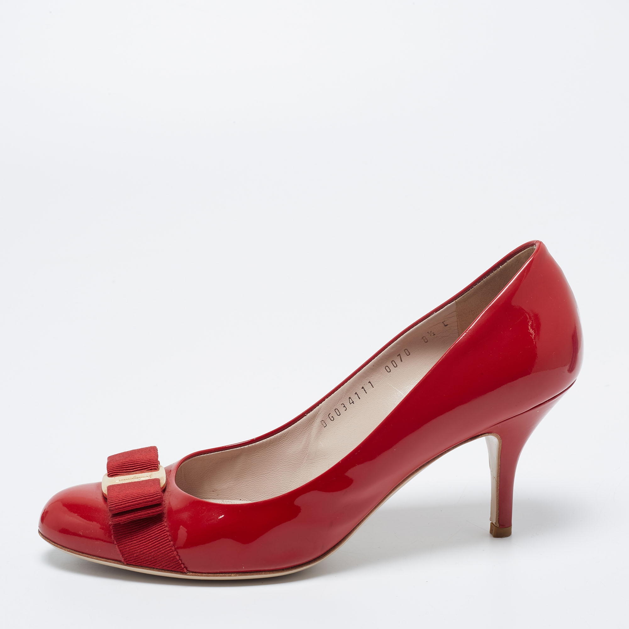 Salvatore Ferragamo Red Patent Leather Vara Bow Pumps Size 39