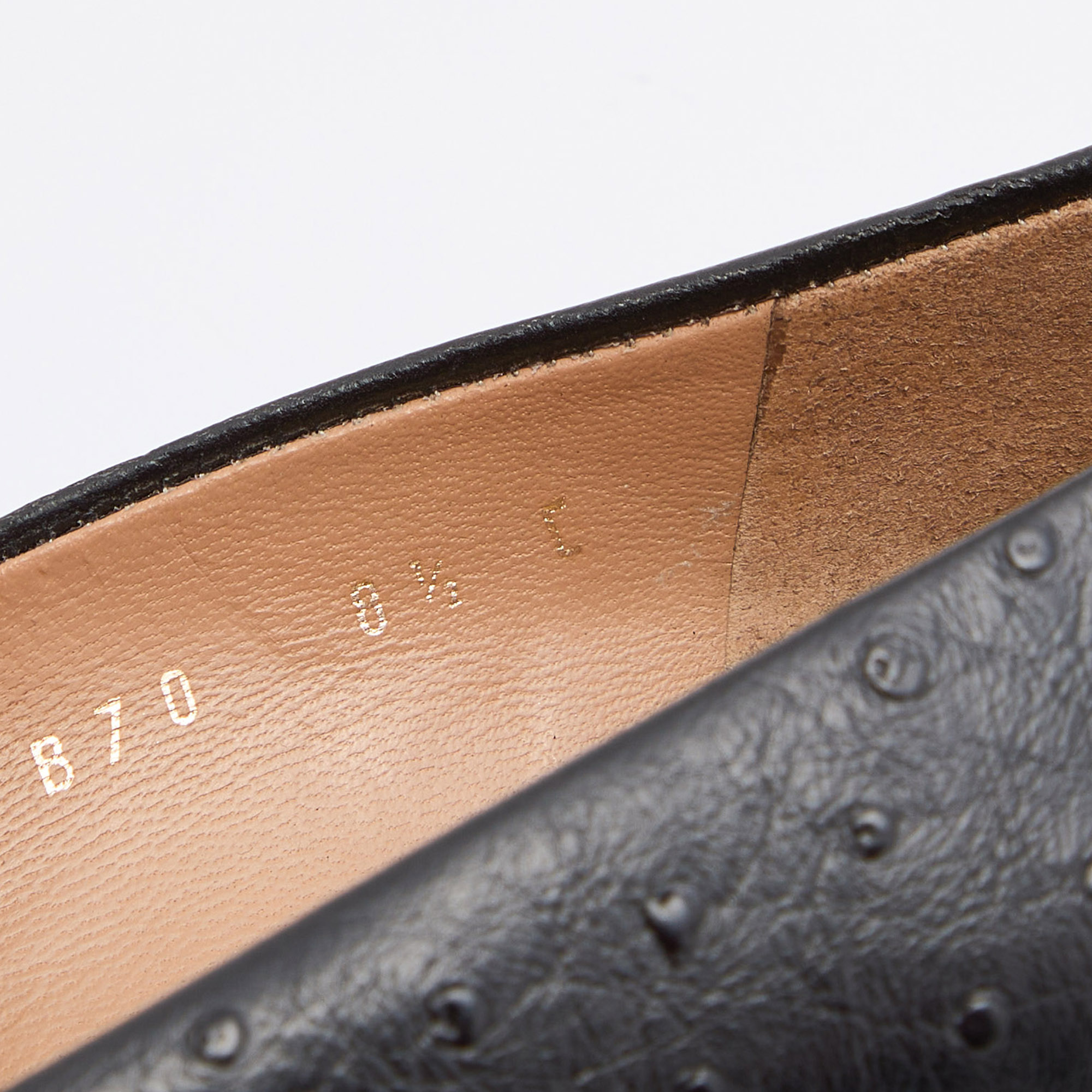 Salvatore Ferragamo Black Leather Vara Bow Pumps Size 39
