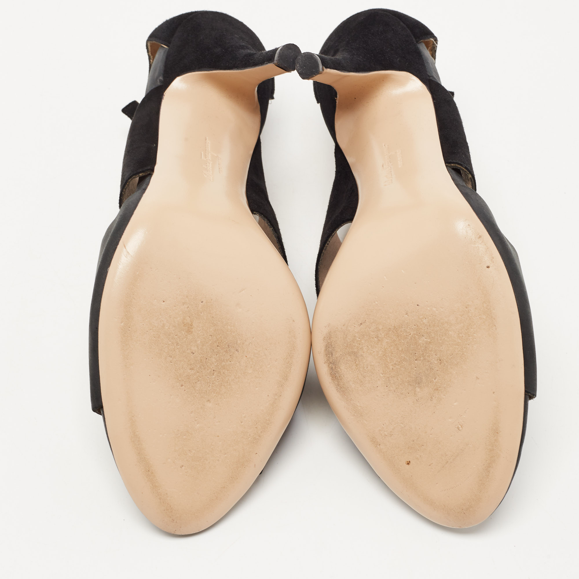 Salvatore Ferragamo Black Leather And Suede T Strap Platform Sandals Size 39.5