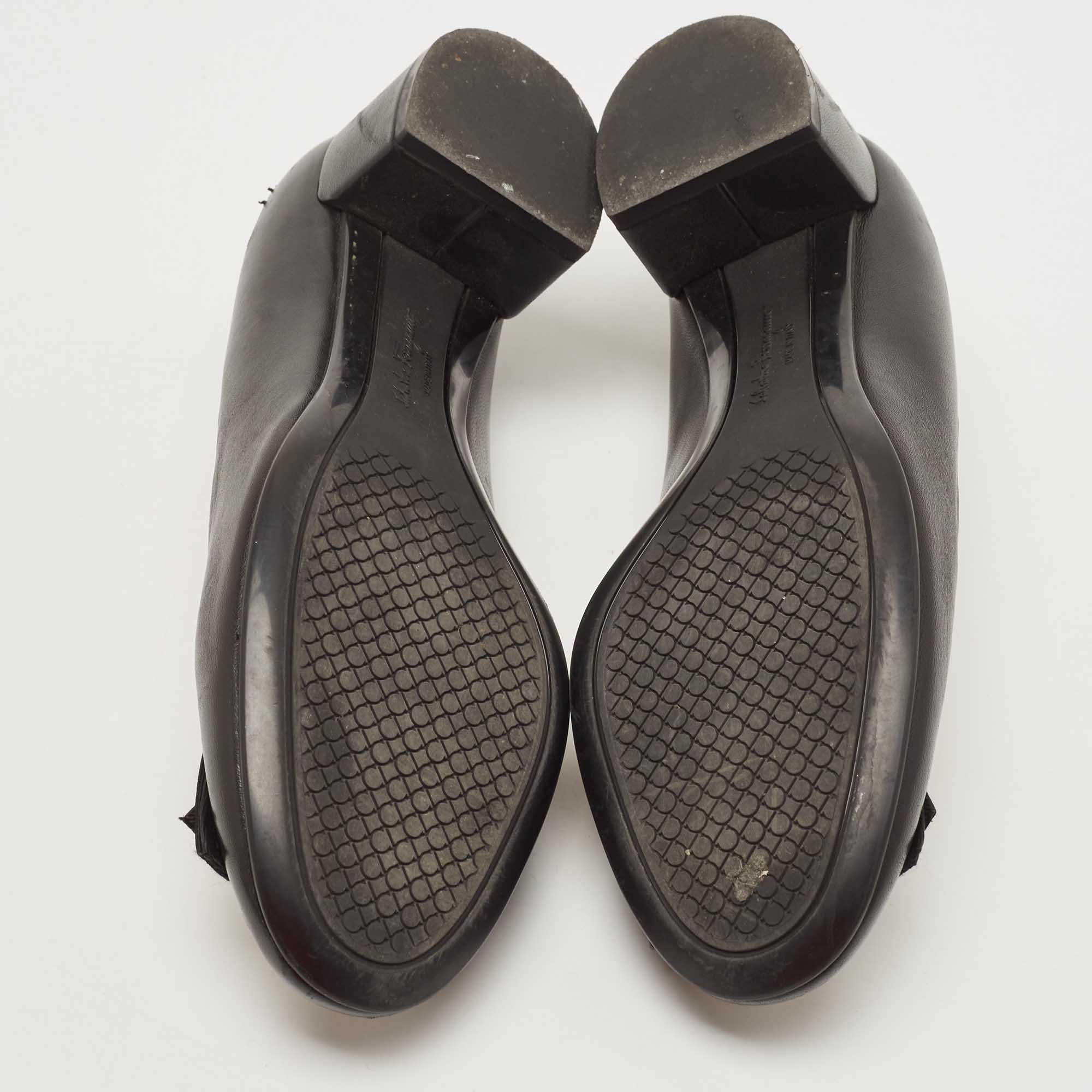 Salvatore Ferragamo Black Leather Flair Block Heel Pumps Size 40