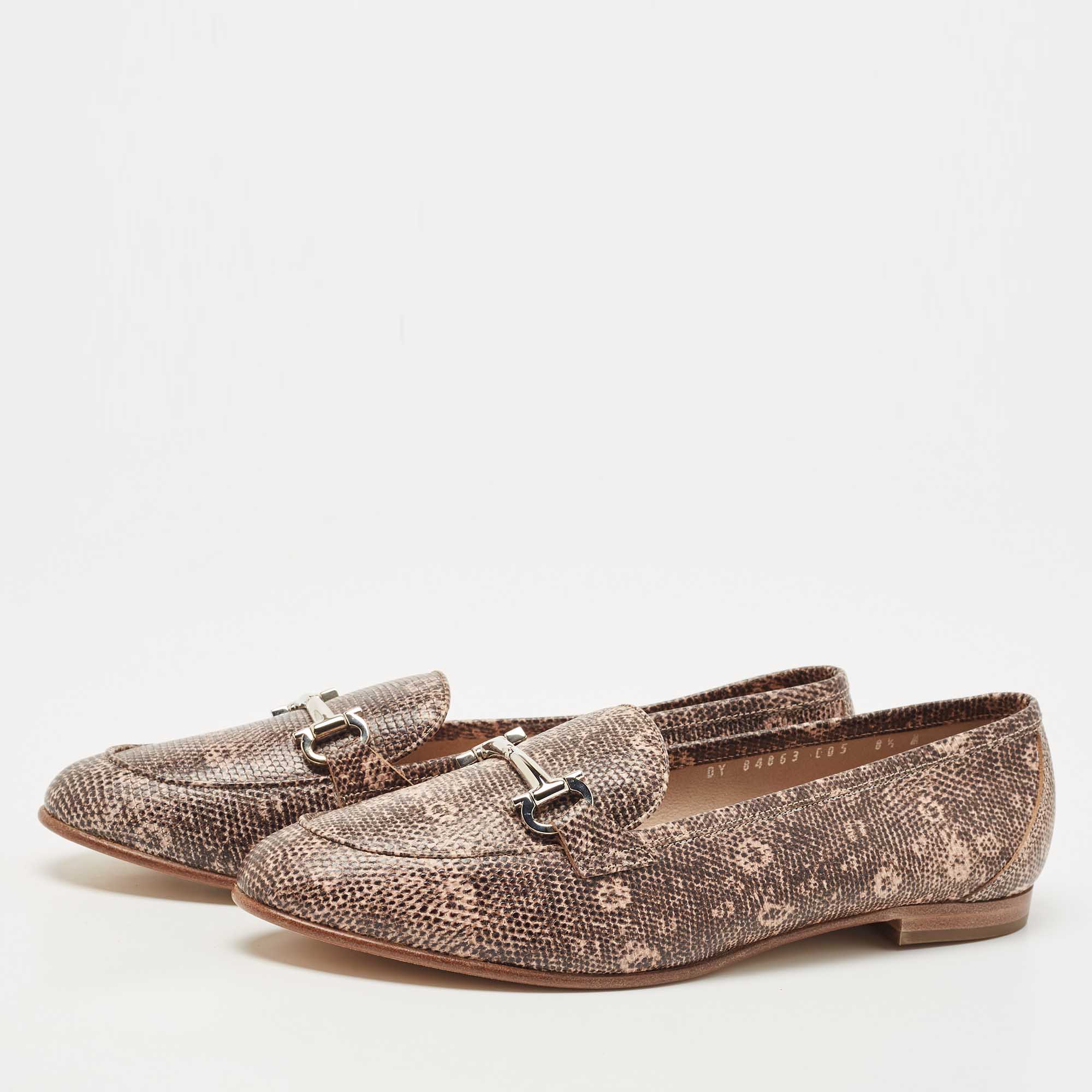 

Salvatore Ferragamo Beige/Brown Lizard Embossed Leather Gancini Loafers Size