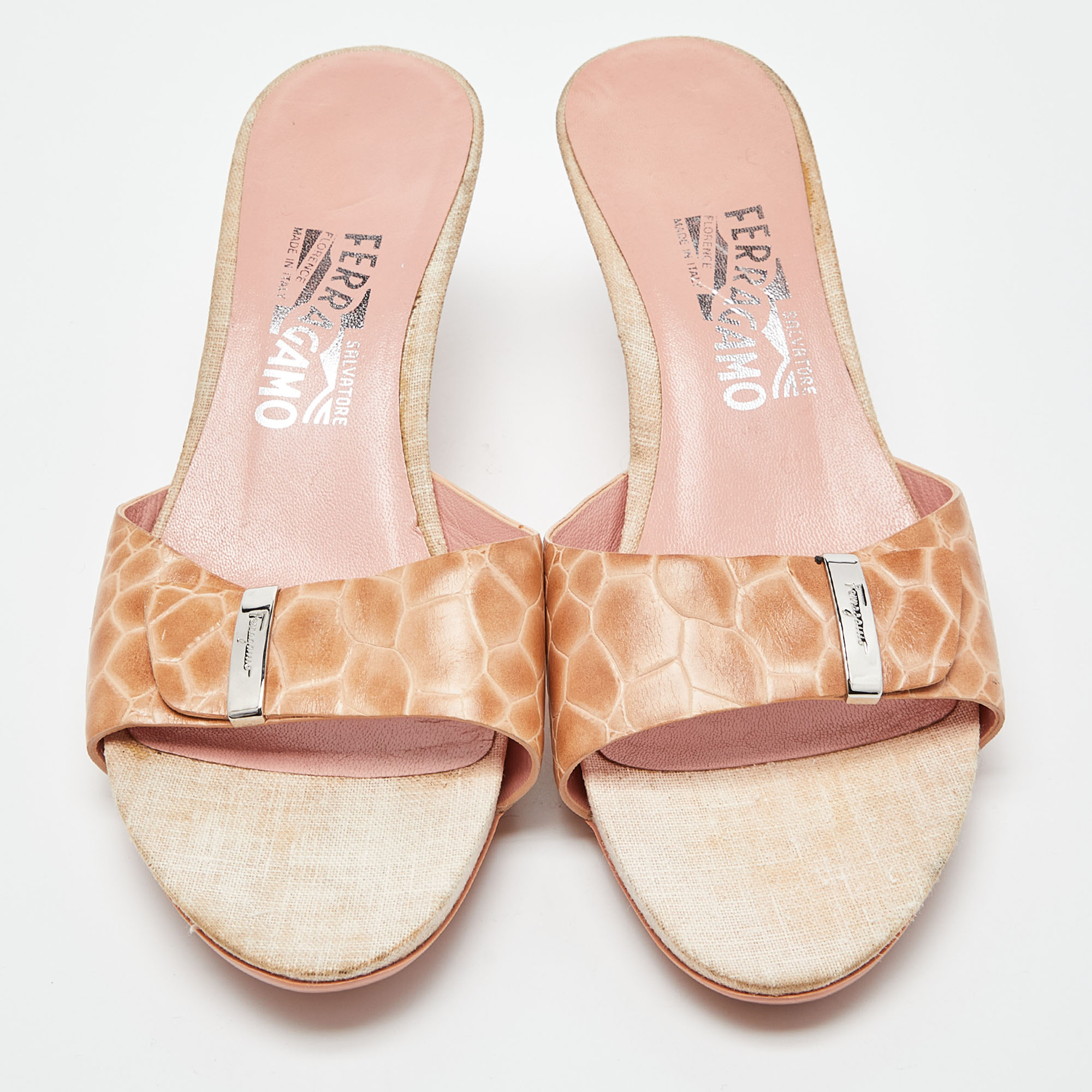 Salvatore Ferragamo Pink Croc Embossed Leather Slide Sandals Size 40.5