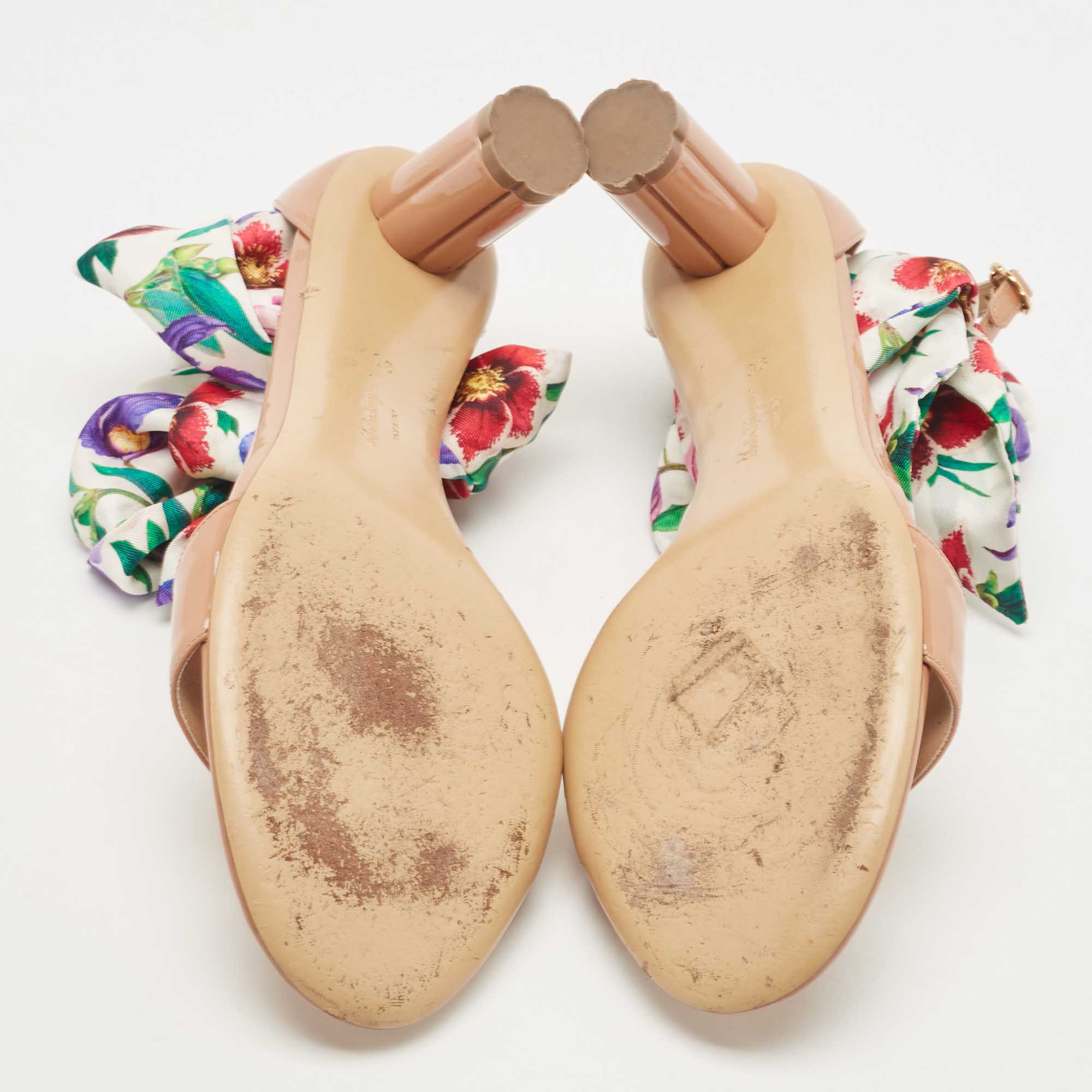 Salvatore Ferragamo Beige Patent Leather Scarf-tie Ankle Wrap Sandals Size 39.5