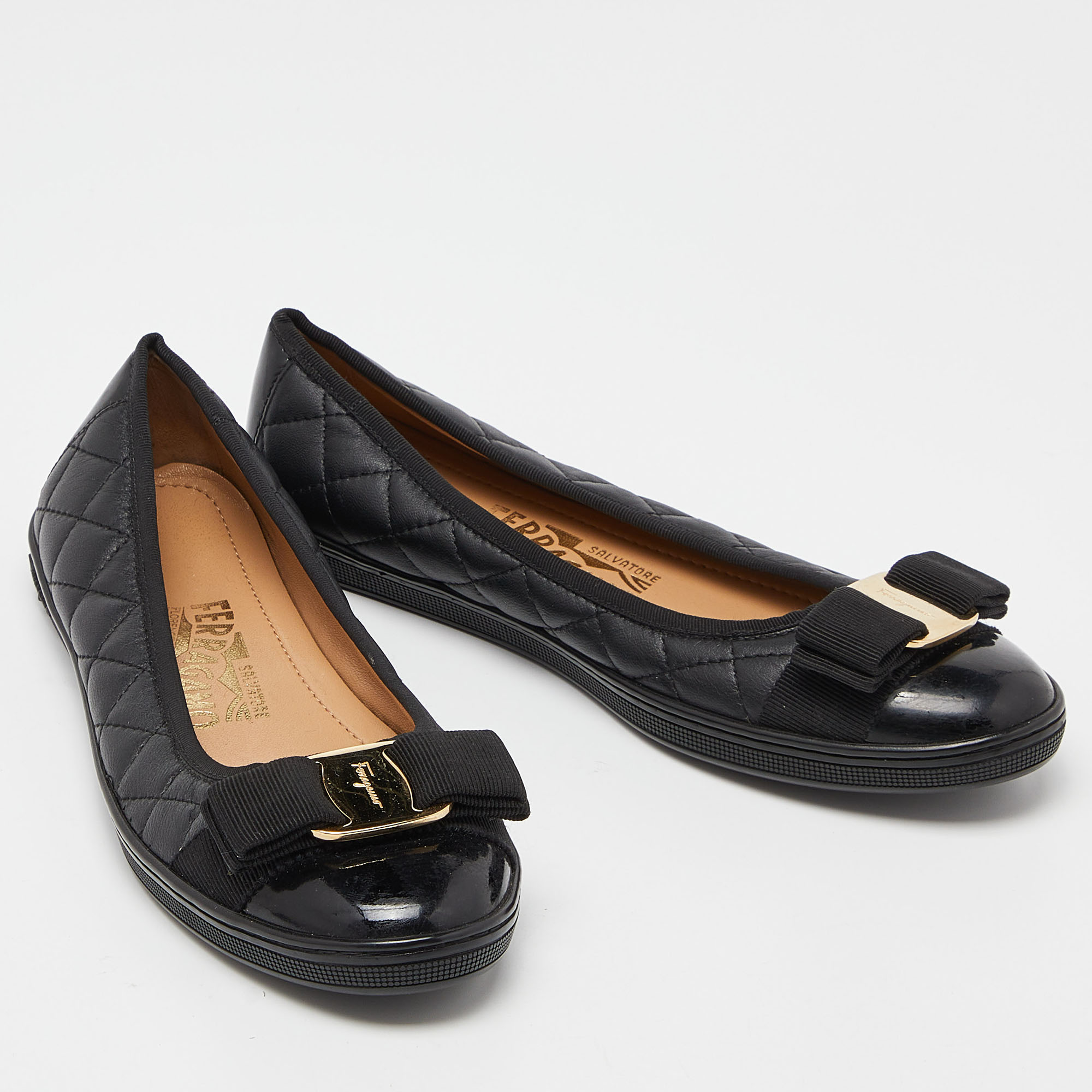 Salvatore Ferragamo Black Quilted Leather And Patent Varina Ballet Flats Size 35.5