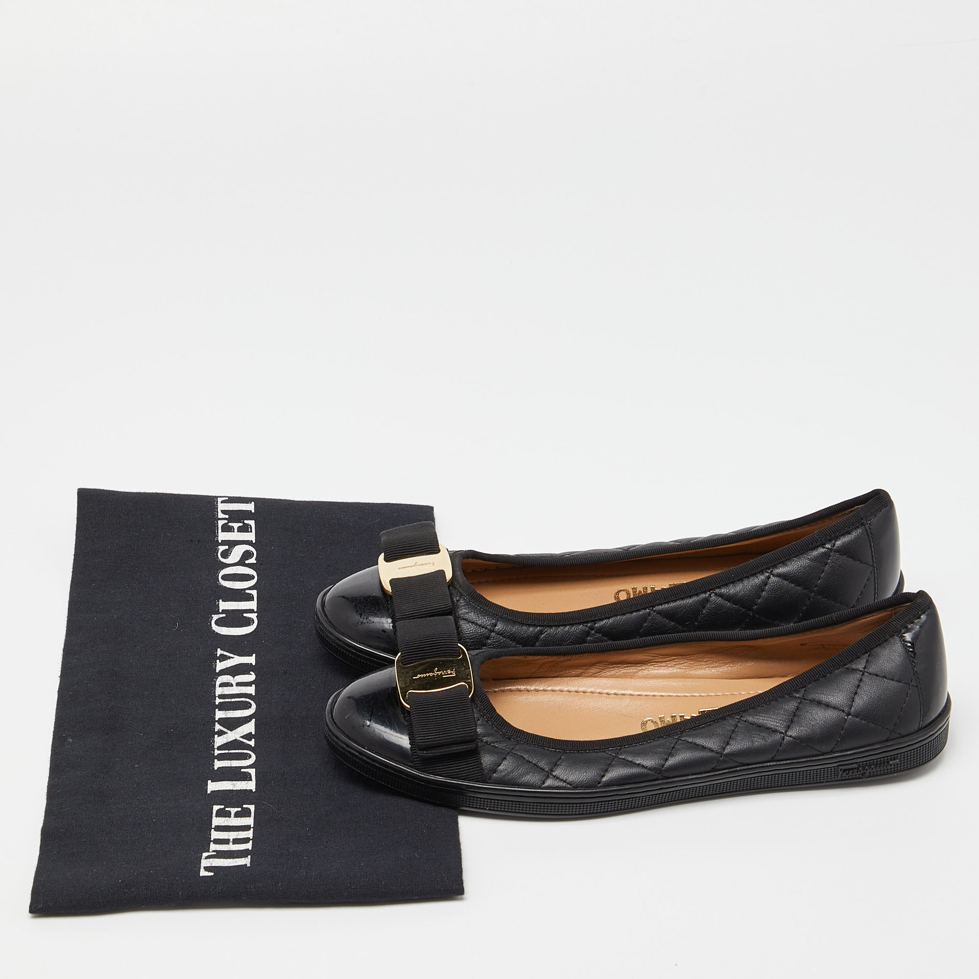 Salvatore Ferragamo Black Quilted Leather And Patent Varina Ballet Flats Size 35.5