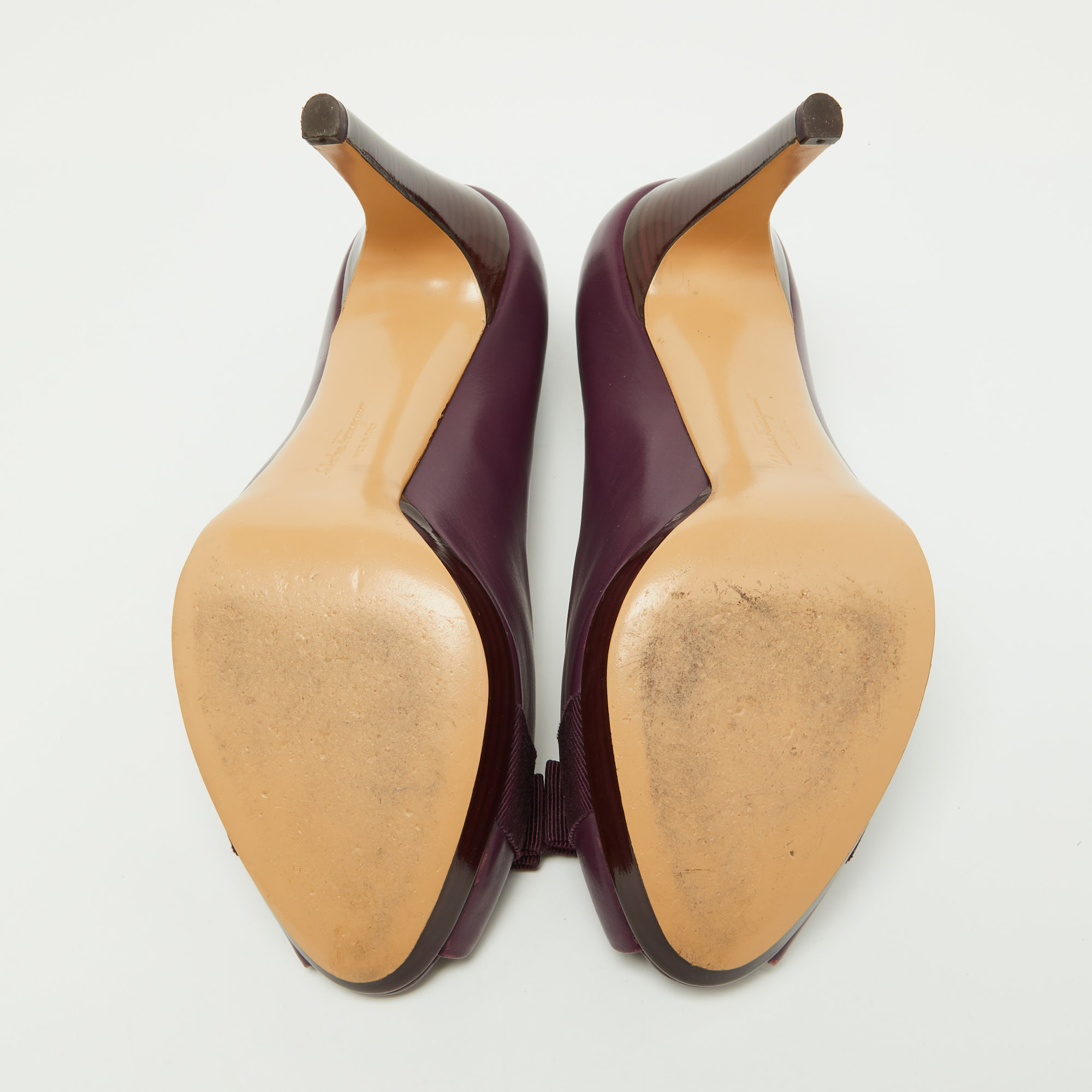 Salvatore Ferragamo Purple Leather Vara Bow Peep Toe Pumps Size 38.5