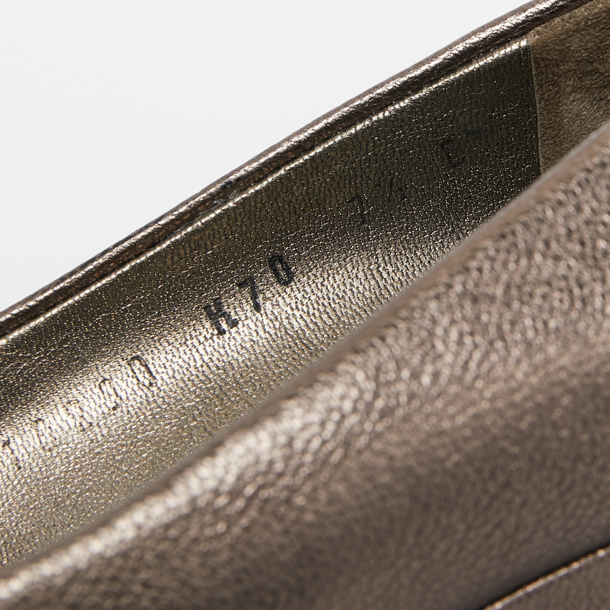 Salvatore Ferragamo Metallic Leather Vara Bow Wedge Pumps Size 38