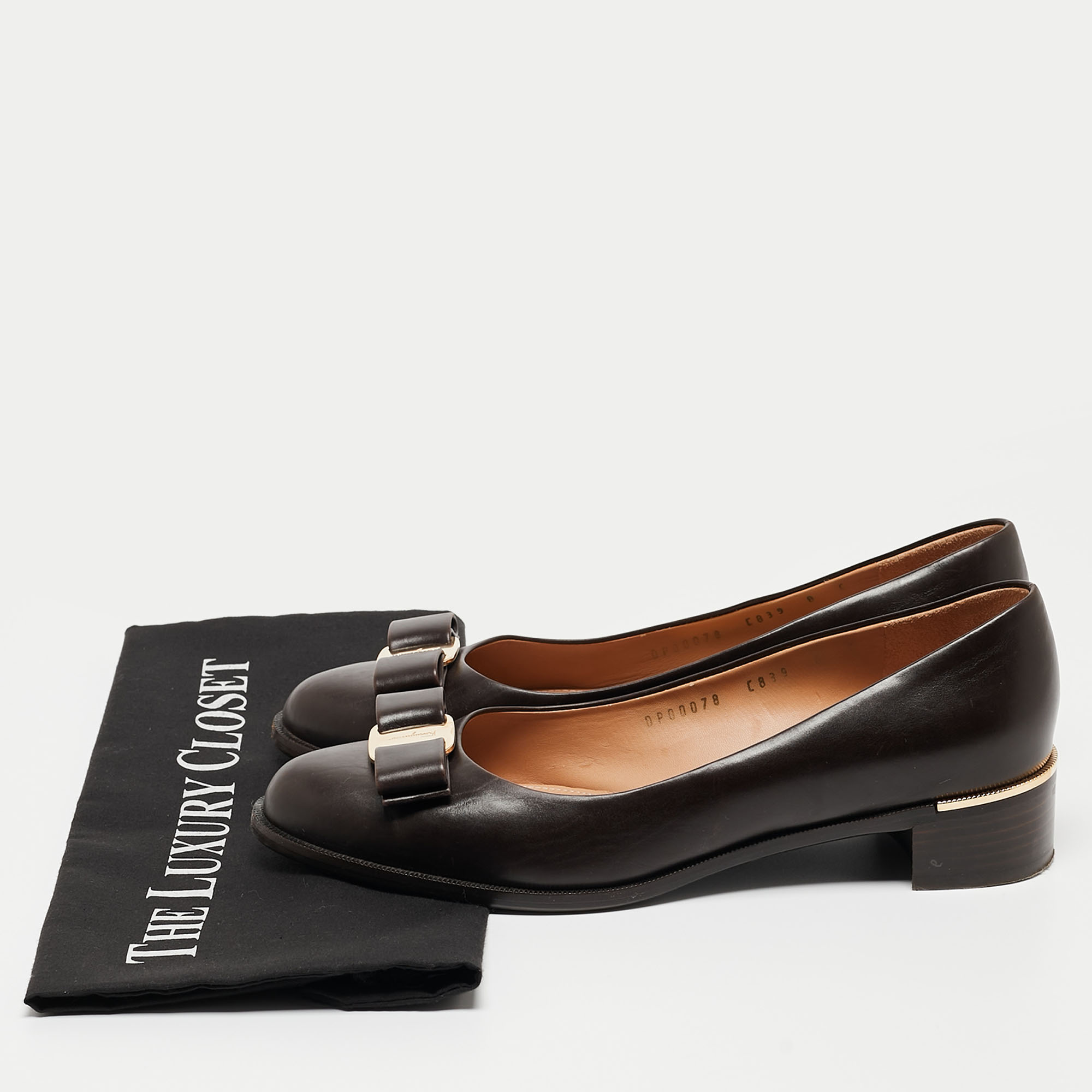 Salvatore Ferragamo Brown Leather Vara Bow  Pumps Size 38.5