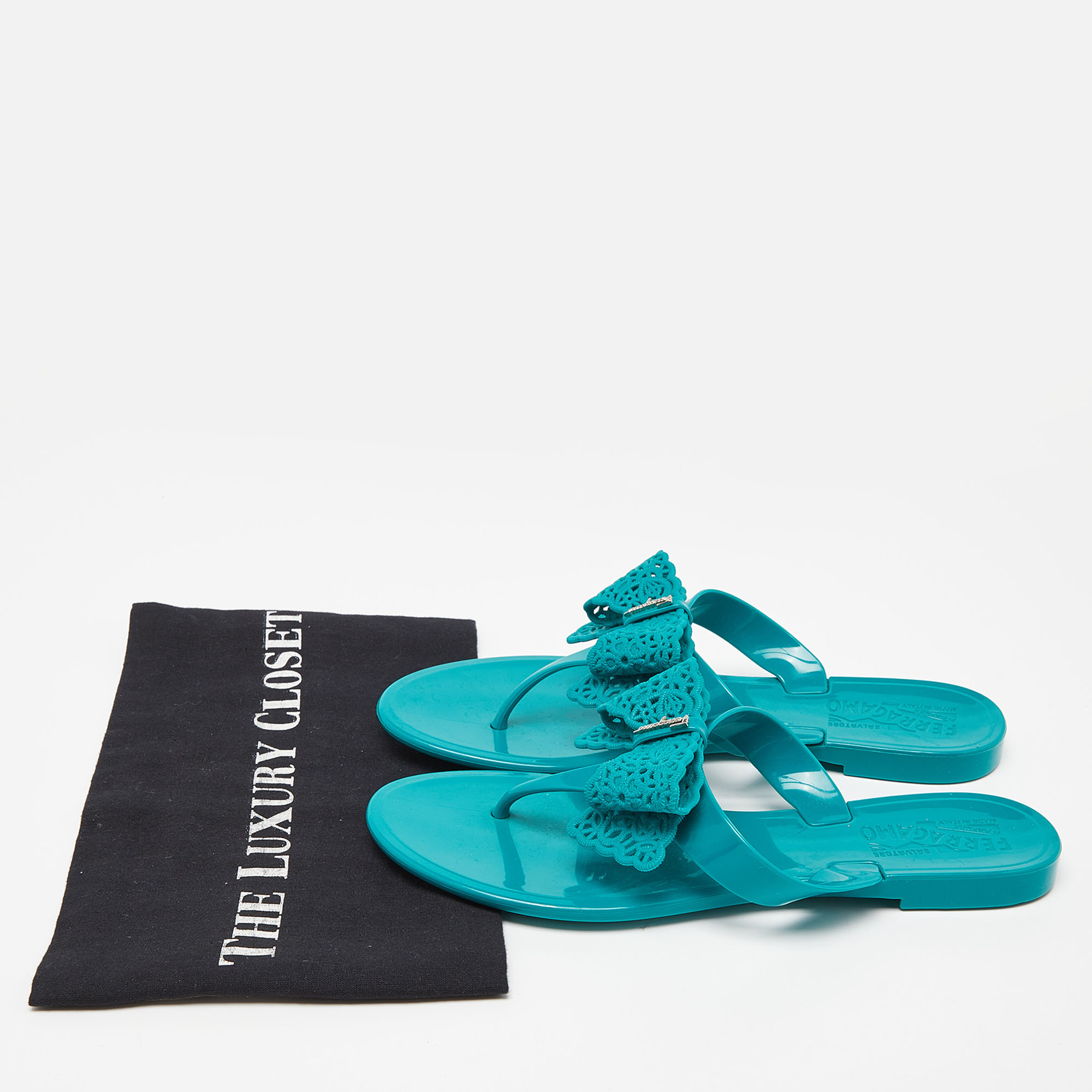 Salvatore Ferragamo Turquoise Leather Laser Cut Bow Thong Flat Slides Size 37.5