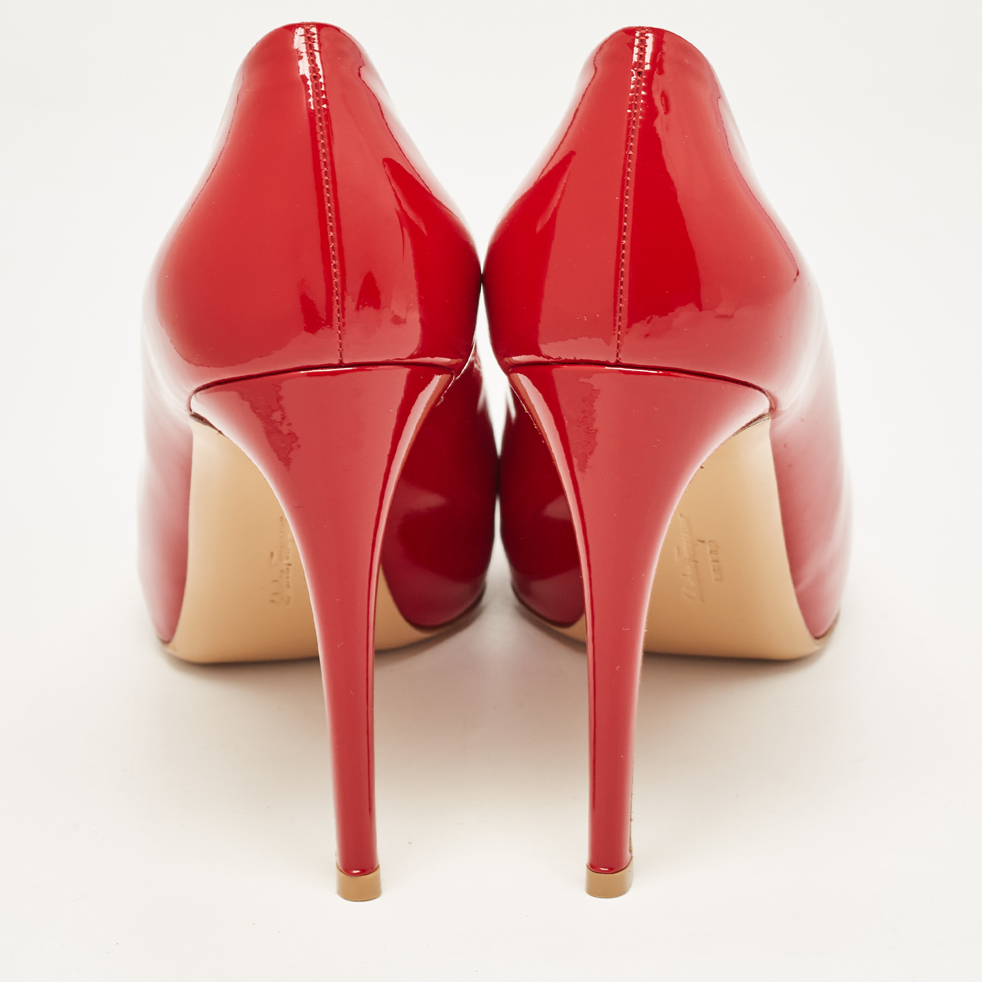 Salvatore Ferragamo Red Patent Leather Vara Bow Pumps Size 41