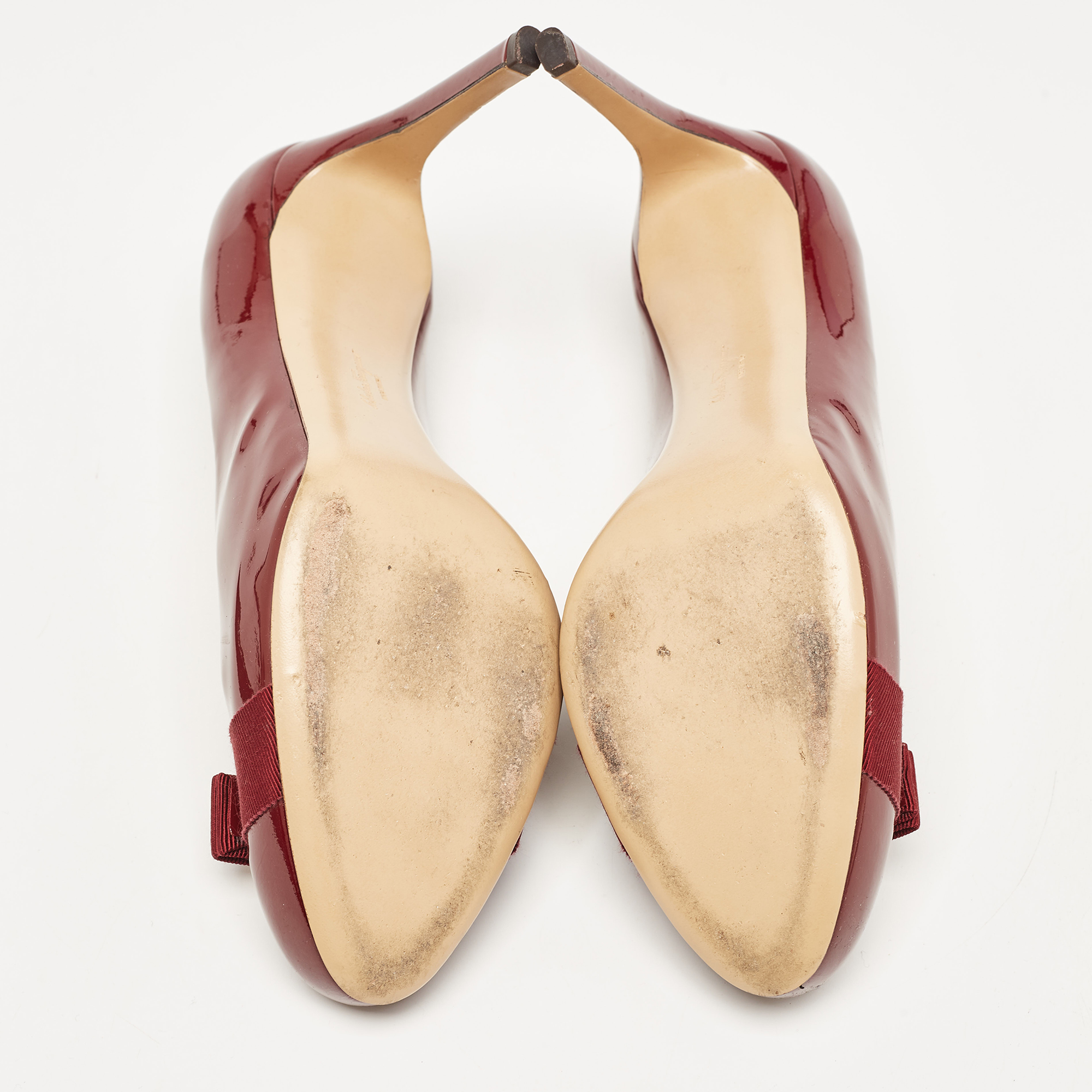 Salvatore Ferragamo Burgundy Patent Leather Vara Bow Pumps Size 41