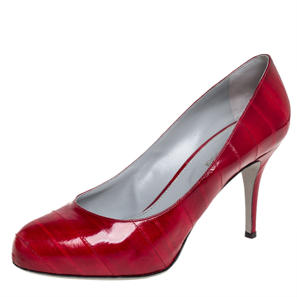 Sergio Rossi Red Patent Leather Round Toe Pumps Size 38.5