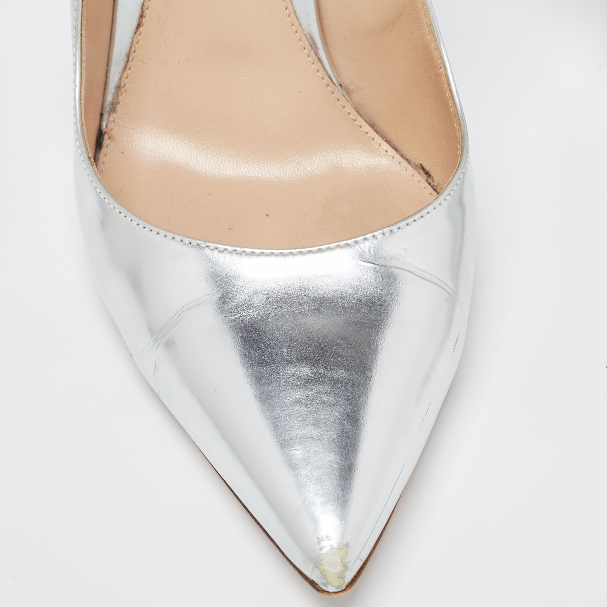 Gianvito Rossi Silver Leather Pointed Toe Pumps Size 40