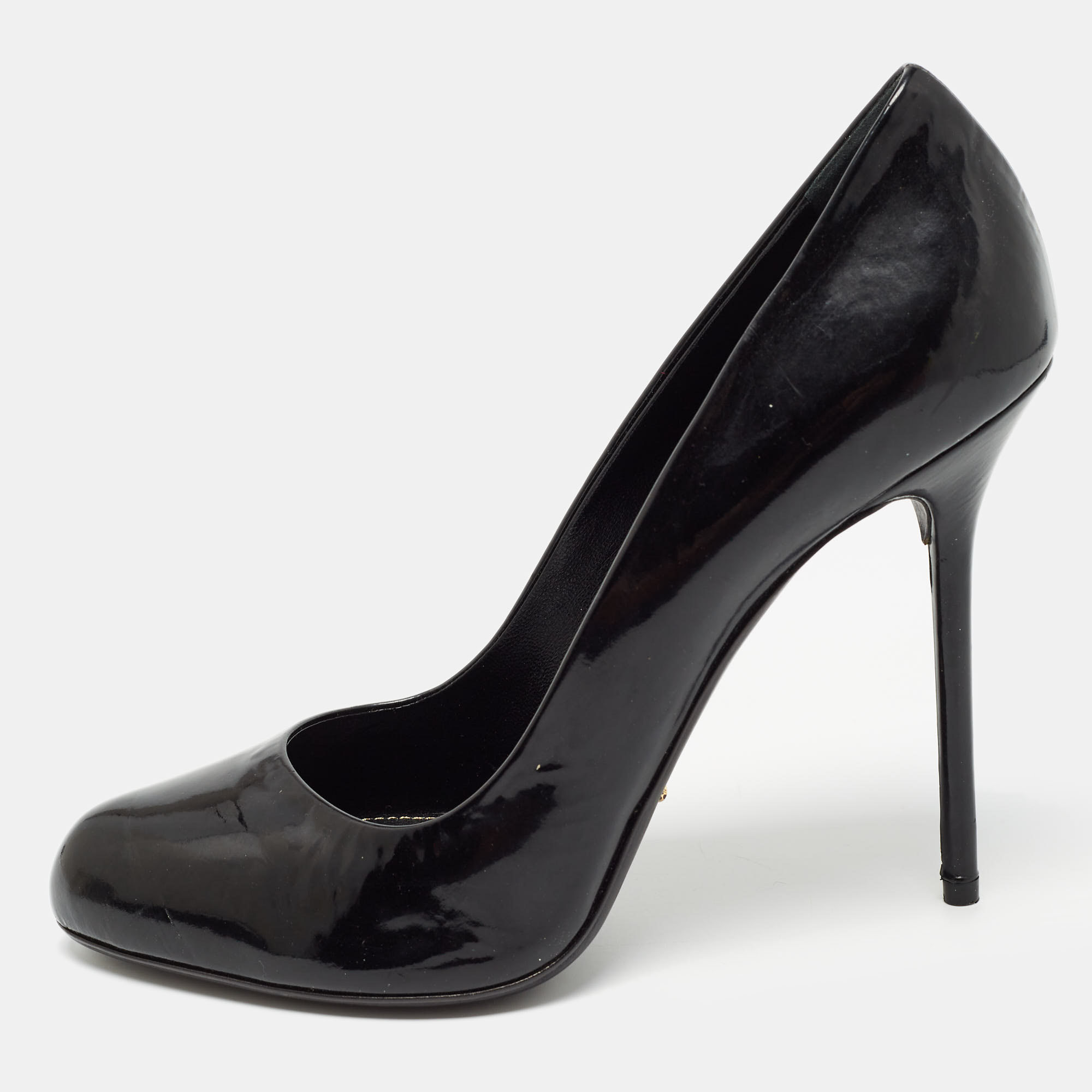 Sergio rossi black patent leather round toe pumps size 40