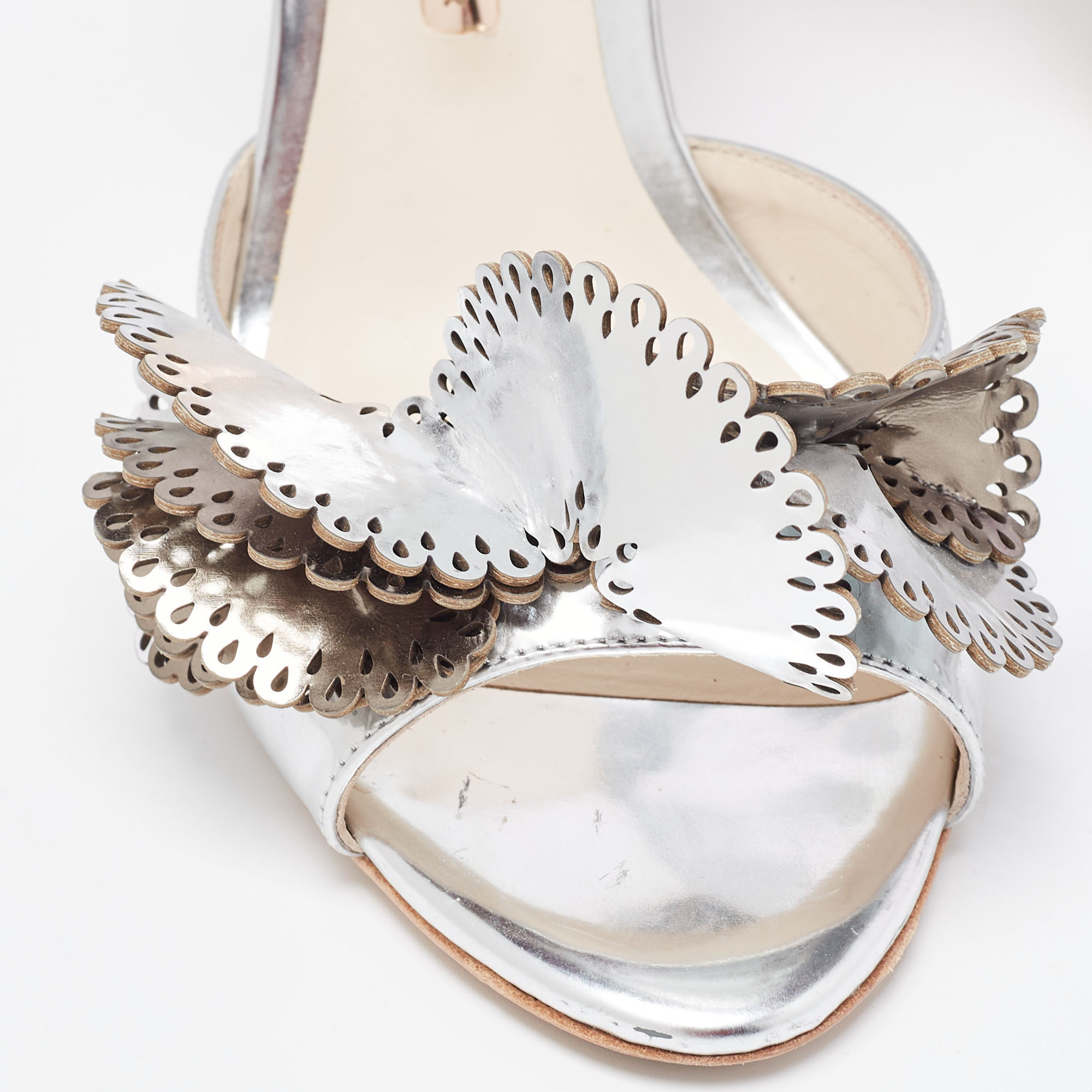 Sophia Webster Silver Foil Leather Lilico Floral Ankle Wrap Sandals Size 38.5