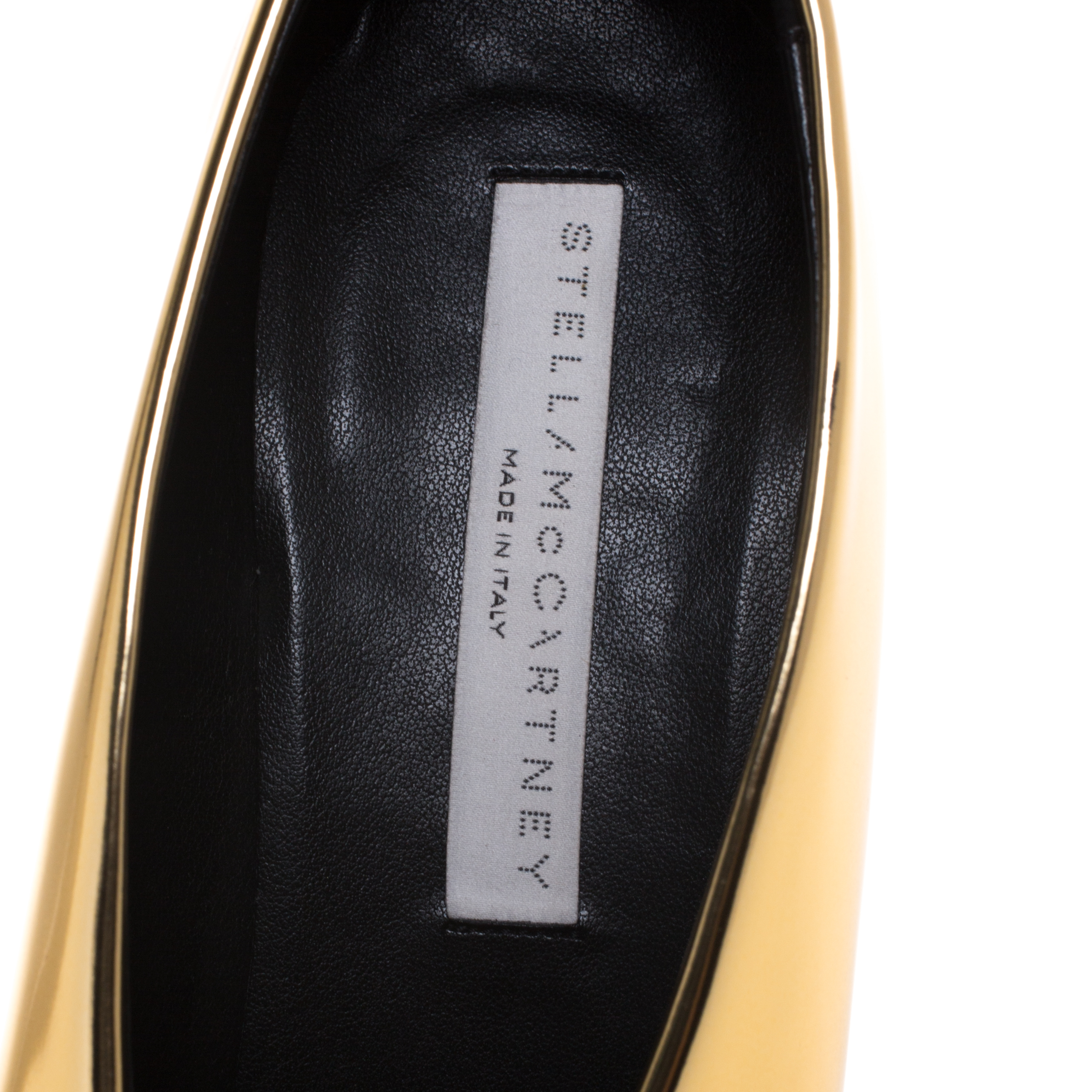 Stella McCartney Metallic Gold Faux Patent Leather V Neck Pointed Toe Pumps Size 38