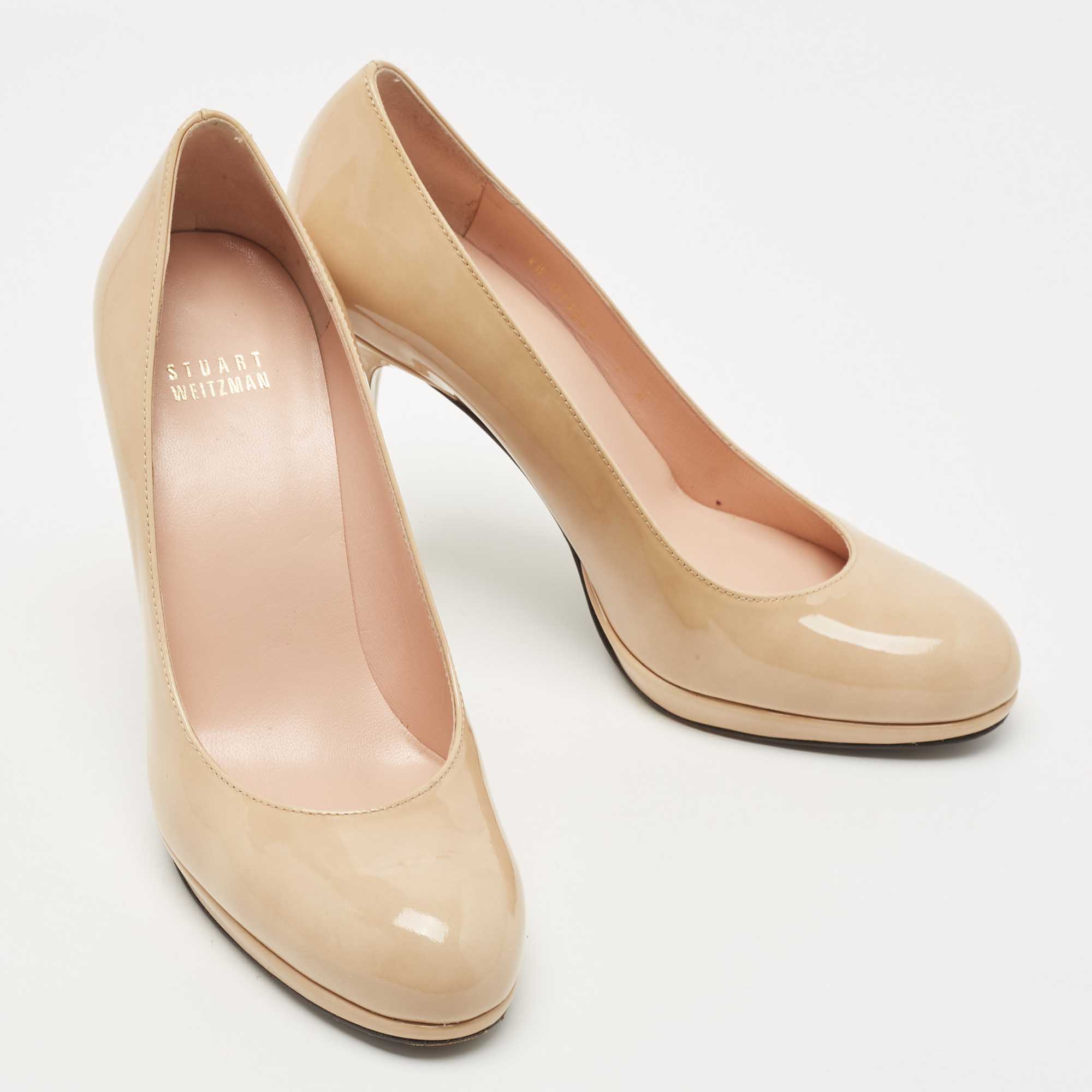 Stuart Weitzman Beige Patent Leather Round Toe Pumps Size 37.5