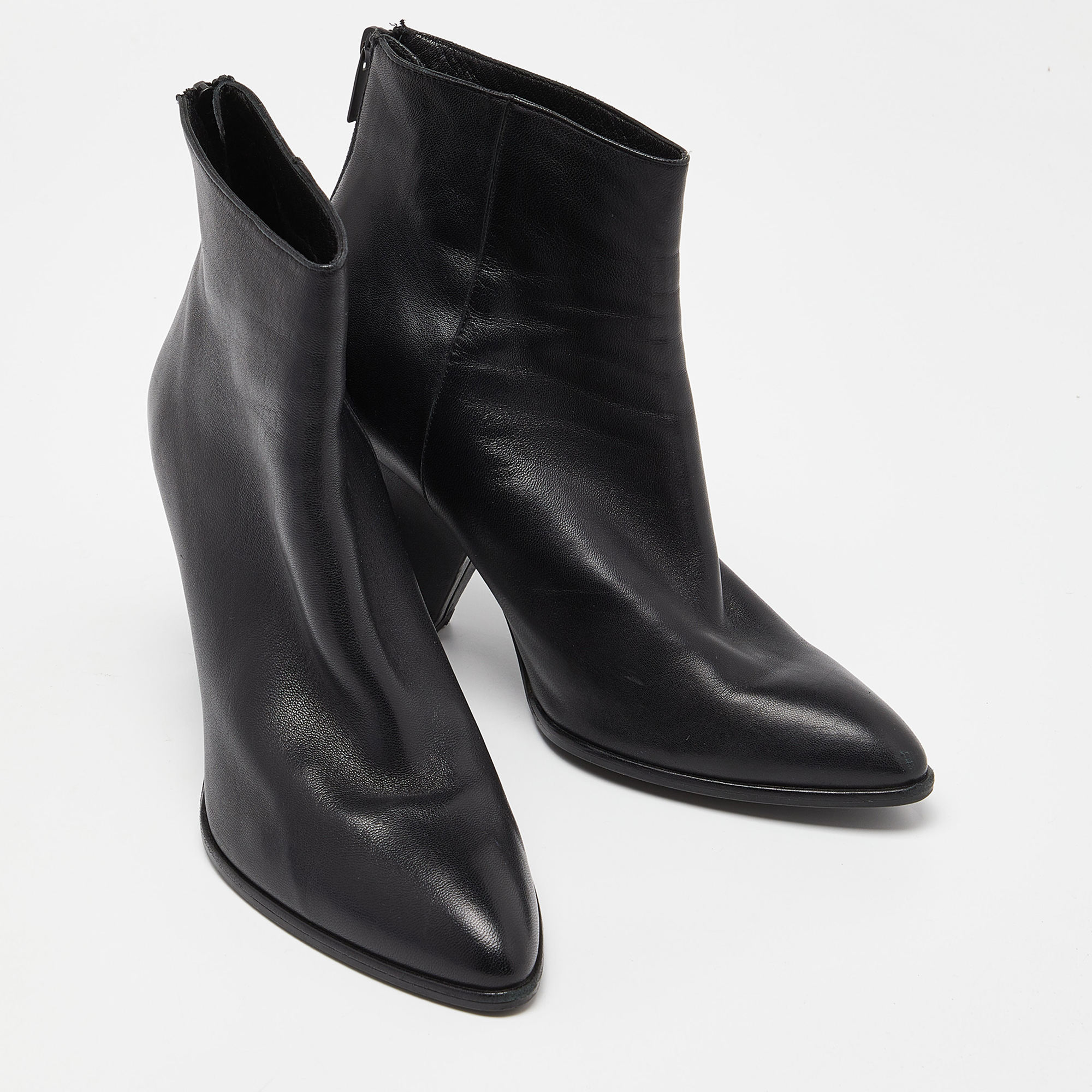 Stuart Weitzman Black Leather Ankle Boots Size 40