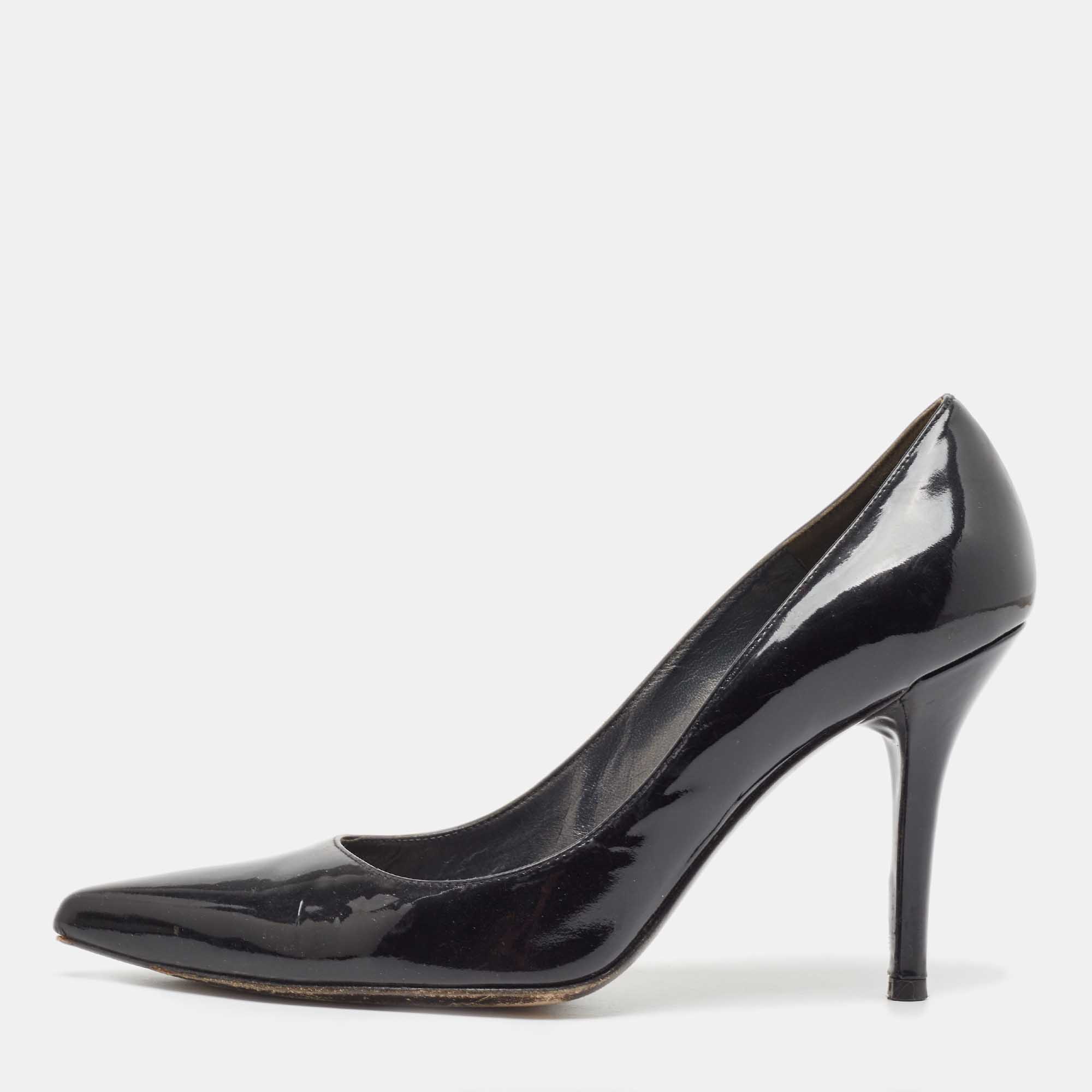 Stuart weitzman black patent leather pointed toe pumps size 39.5