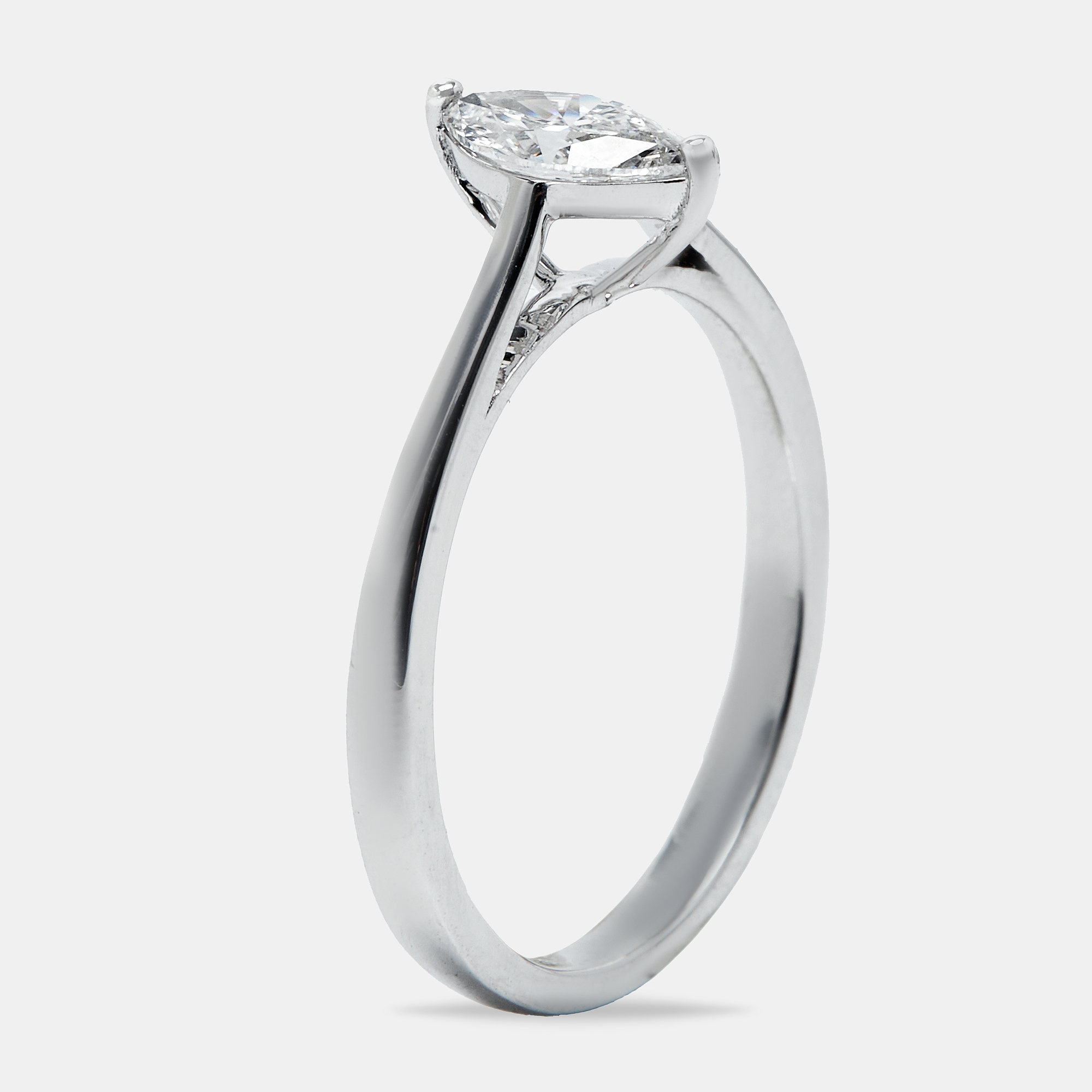 0.50 cts Marquise Cut Lab Grown Diamond 18k White Gold Ring Size
0.50 cts Marquise Cut Lab Grown Diamond 18k White Gold Ring Size