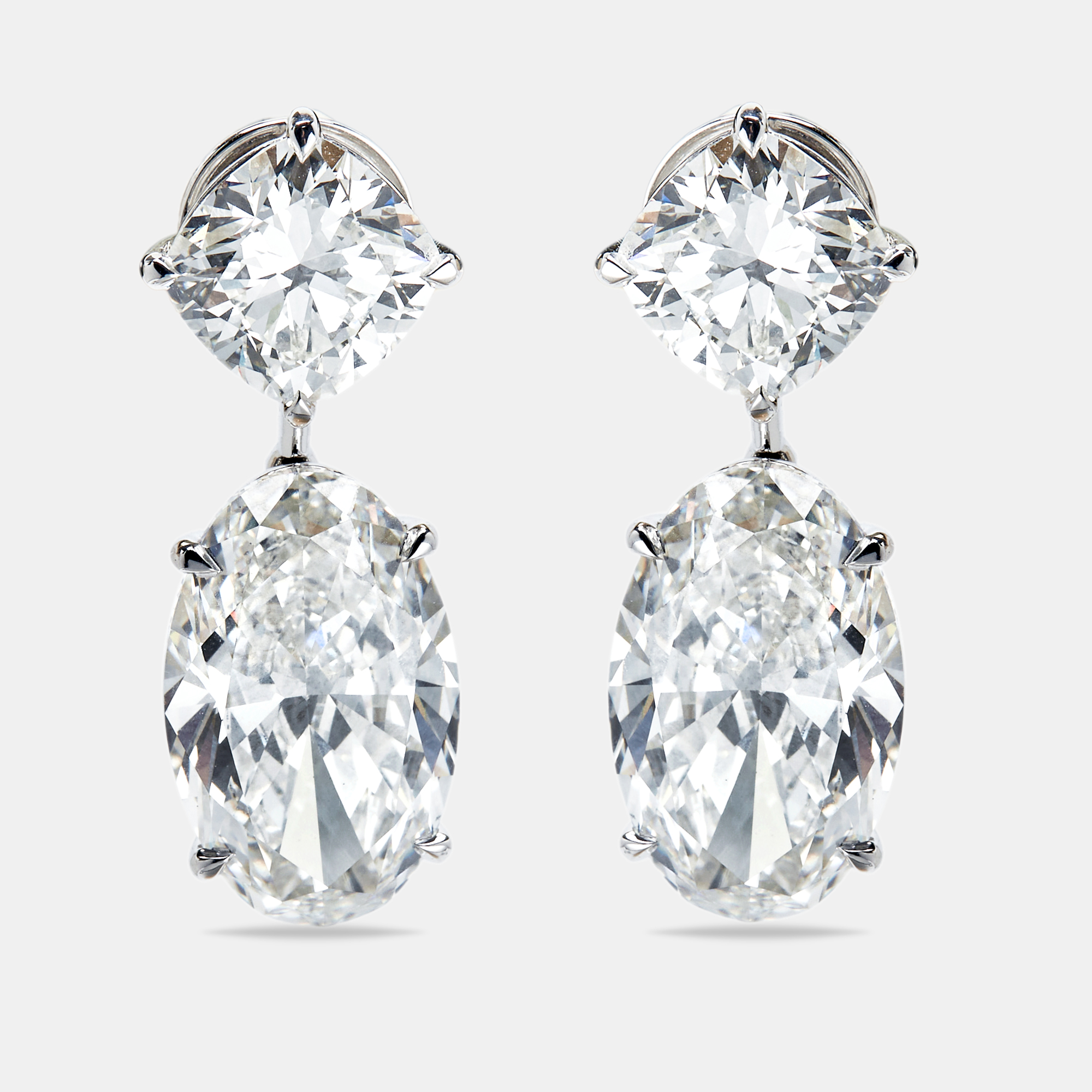 22.00 cts Cushion and Oval Cut Lab Grown Diamond 18k White Gold Earrings
22.00 cts Cushion and Oval Cut Lab Grown Diamond 18k White Gold Earrings