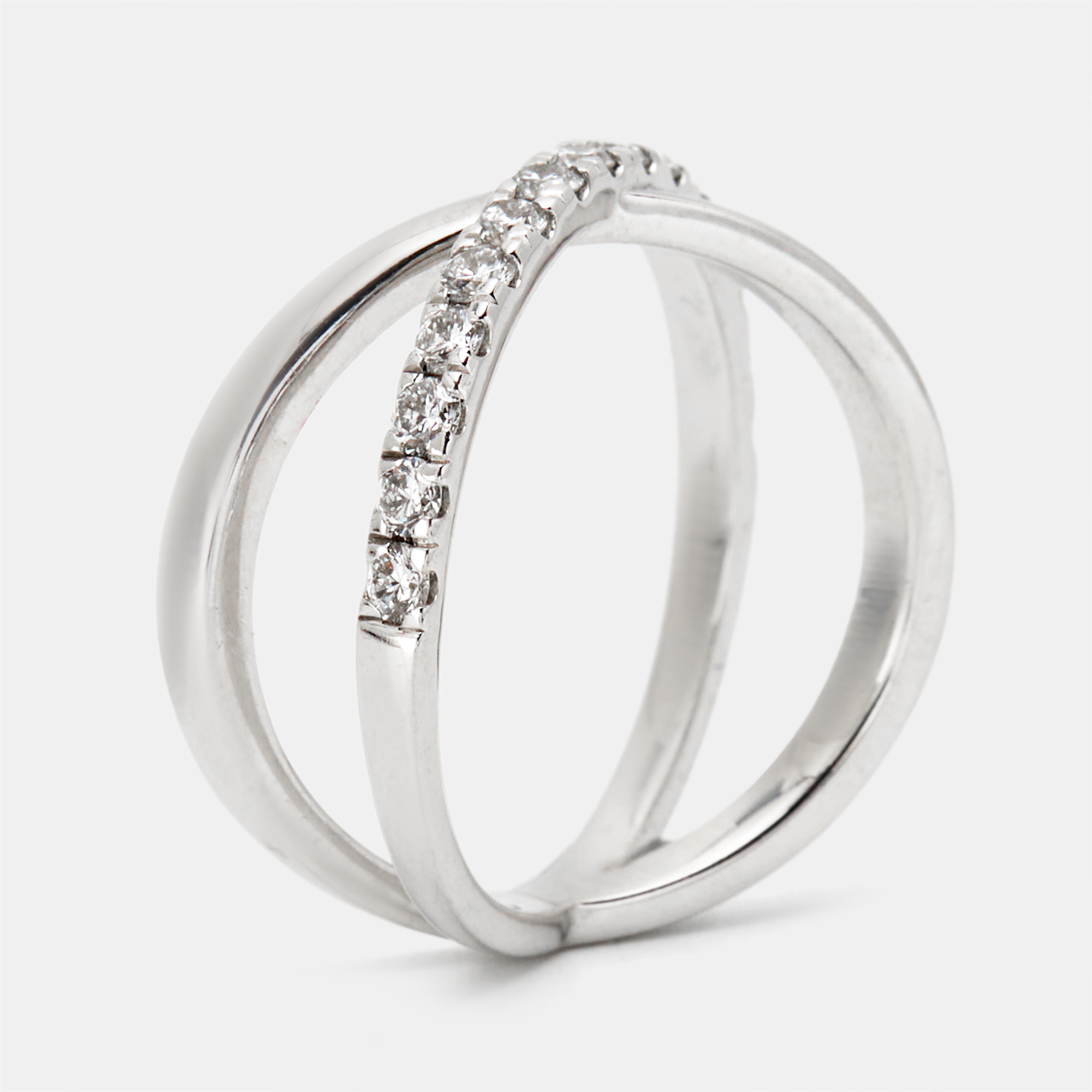 0.65 cts Round Brilliant Lab Grown Diamond 18k White Gold Ring Size
0.65 cts Round Brilliant Lab Grown Diamond 18k White Gold Ring Size