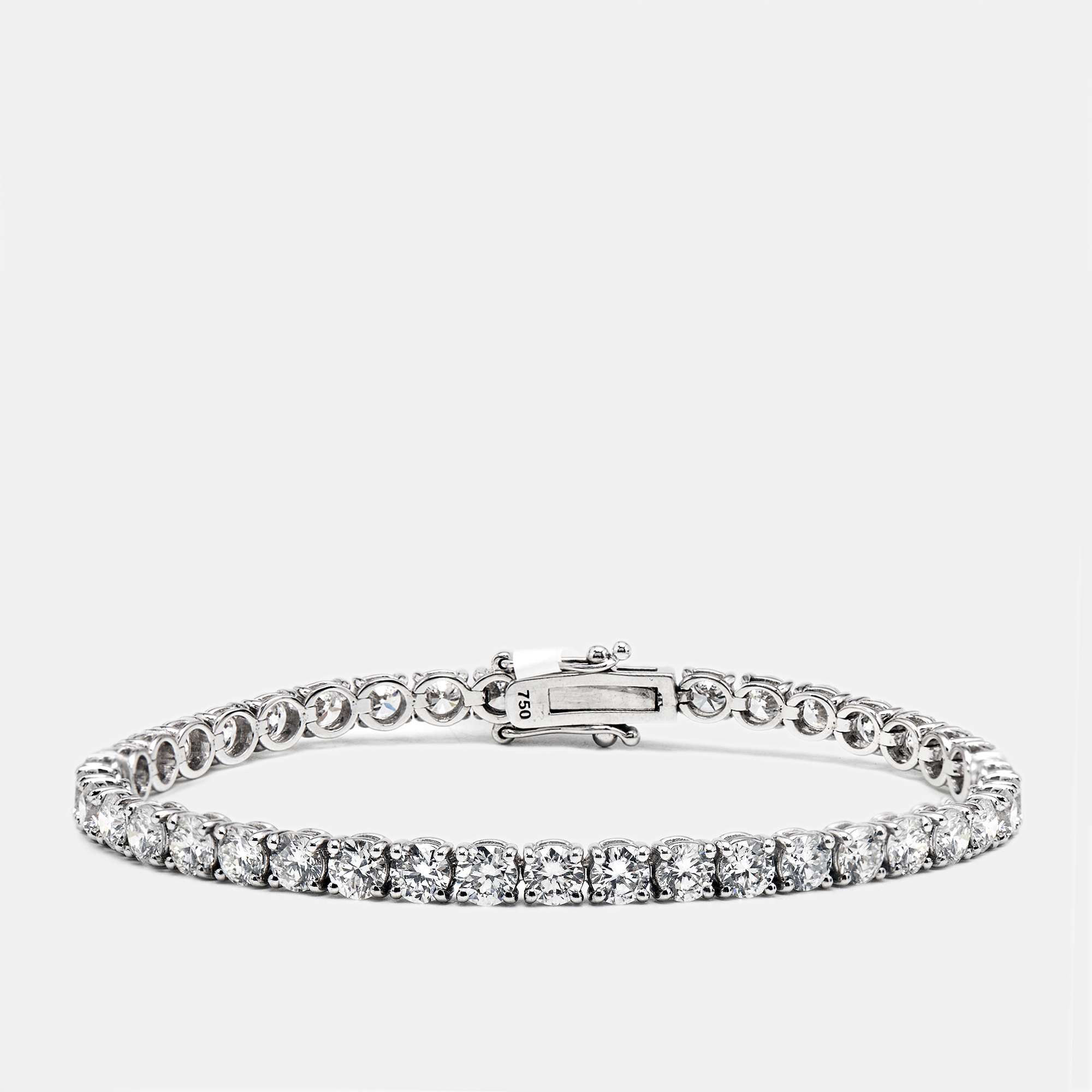 7.93 cts Round Brilliant Cut Lab Grown Diamonds 18k White Gold Tennis Bracelet
7.93 cts Round Brilliant Cut Lab Grown Diamonds 18k White Gold Tennis Bracelet