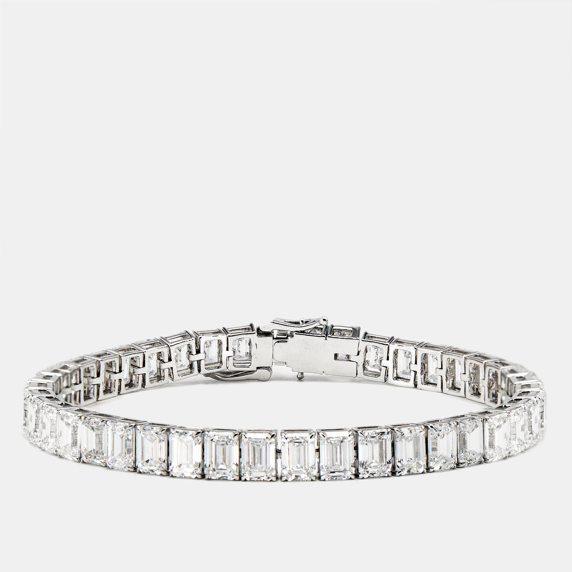 20.30 cts Emerald Step Cut Lab Grown Diamonds 18k White Gold Tennis Bracelet
20.30 cts Emerald Step Cut Lab Grown Diamonds 18k White Gold Tennis Bracelet