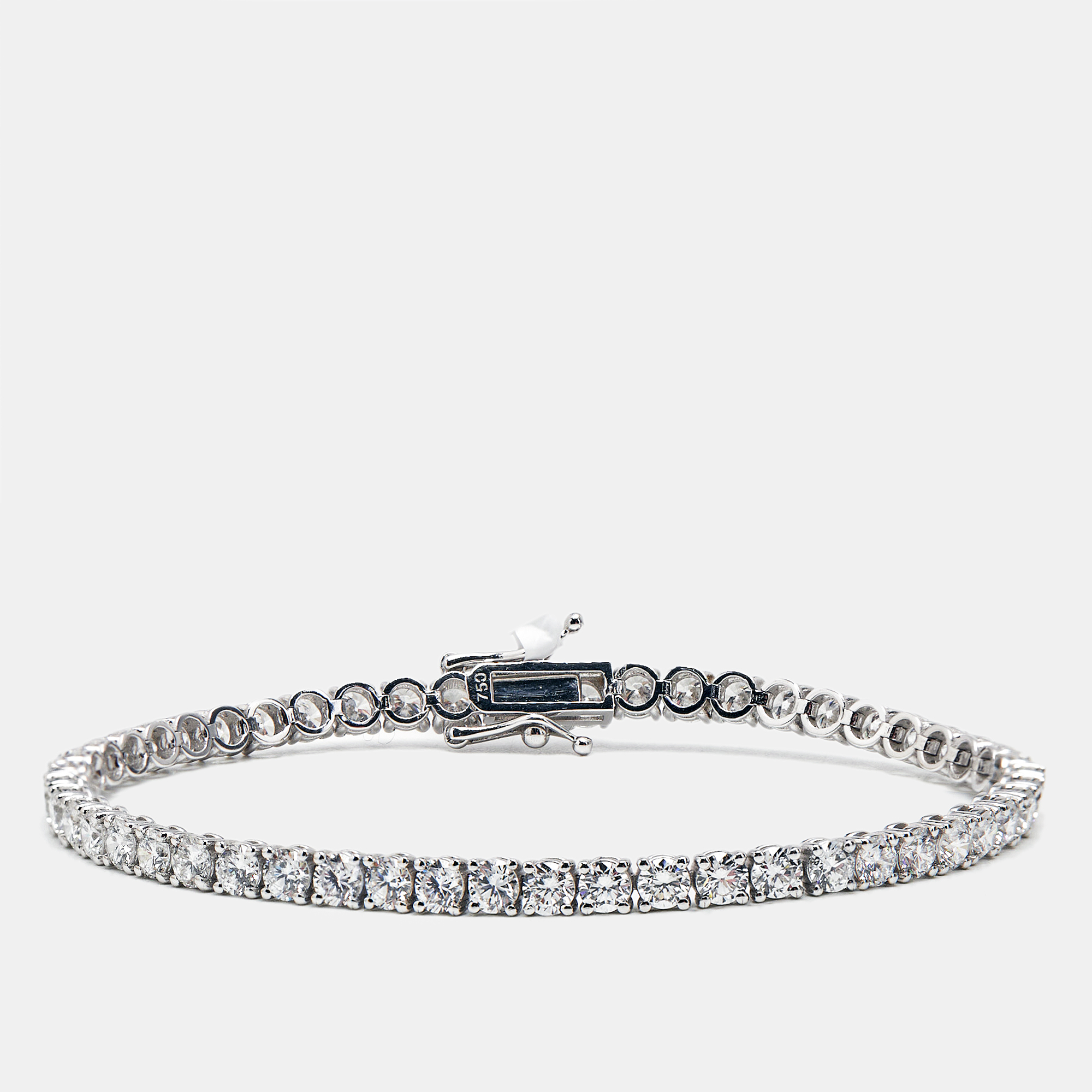 5.40 cts Round Brilliant Cut Lab Grown Diamonds 18k White Gold Tennis Bracelet
5.40 cts Round Brilliant Cut Lab Grown Diamonds 18k White Gold Tennis Bracelet
