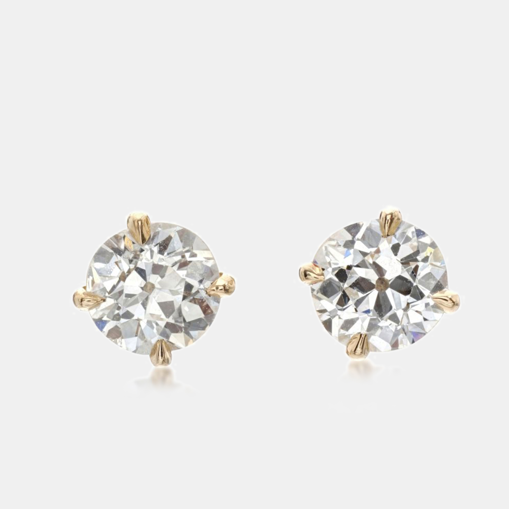 18k Yellow Gold Diamonds 1.00 Ct. Stud Earrings