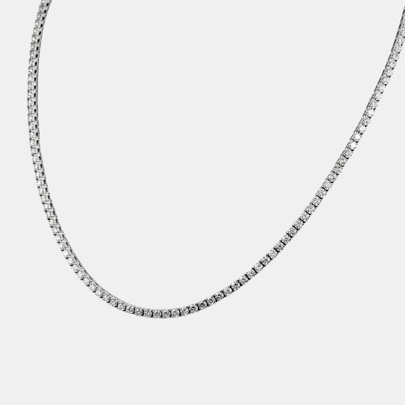 18k White Gold Diamond 0.05 Ct. (each) Tennis Necklace
