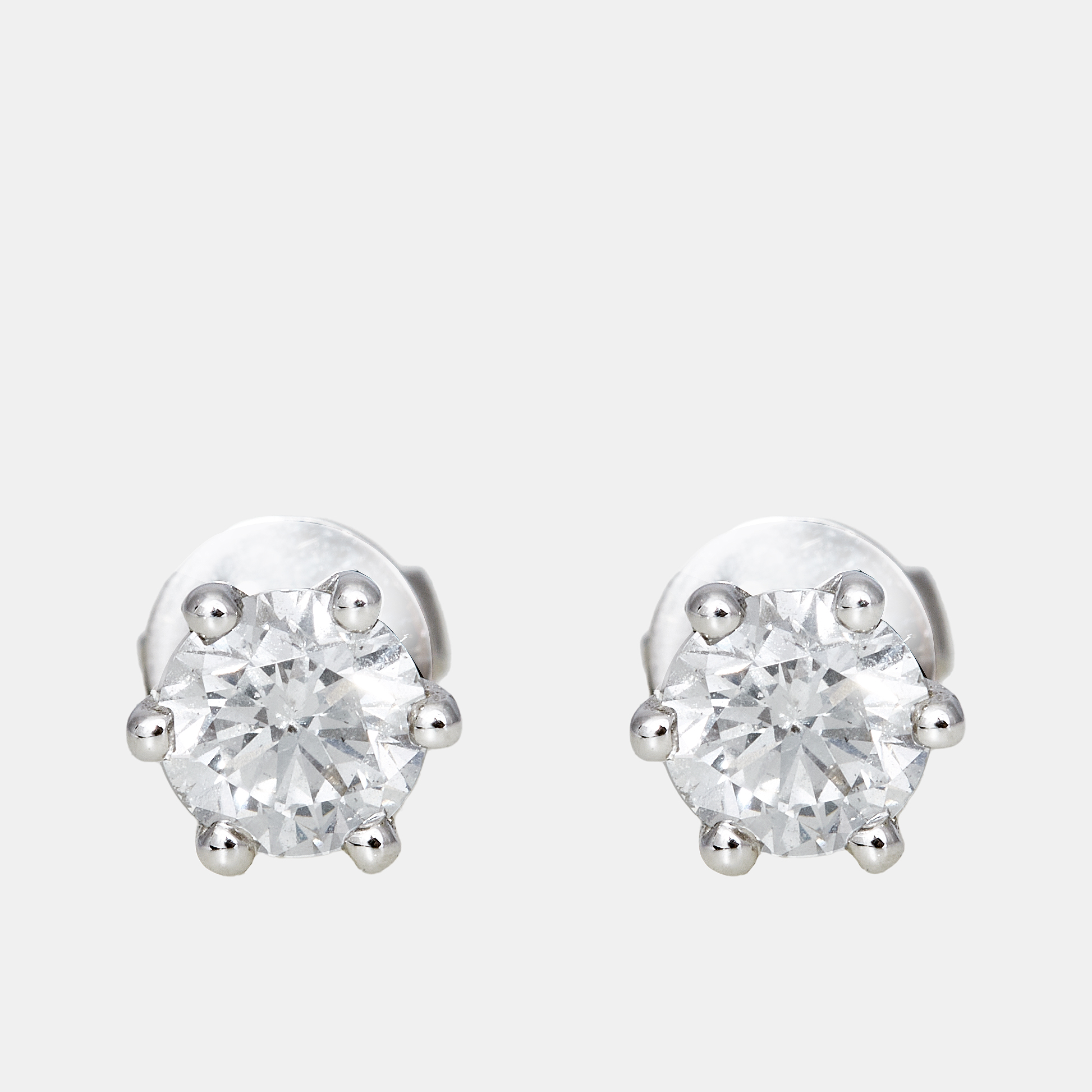 The diamond edit 18k white gold diamond 0.82 ct earrings