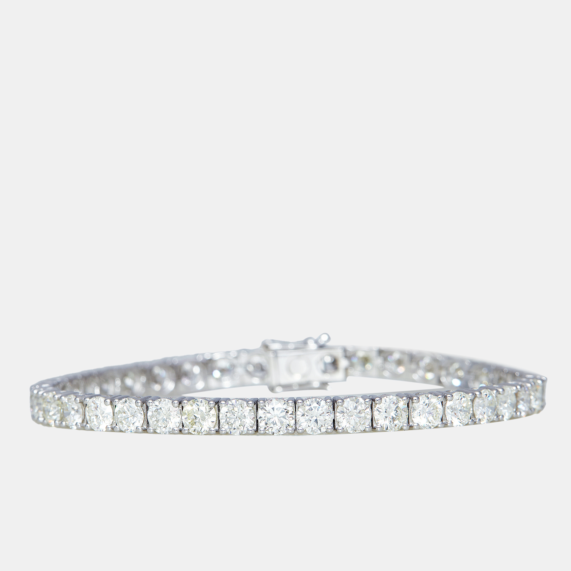 The diamond edit 18k white gold 12.15 ct diamond bracelet