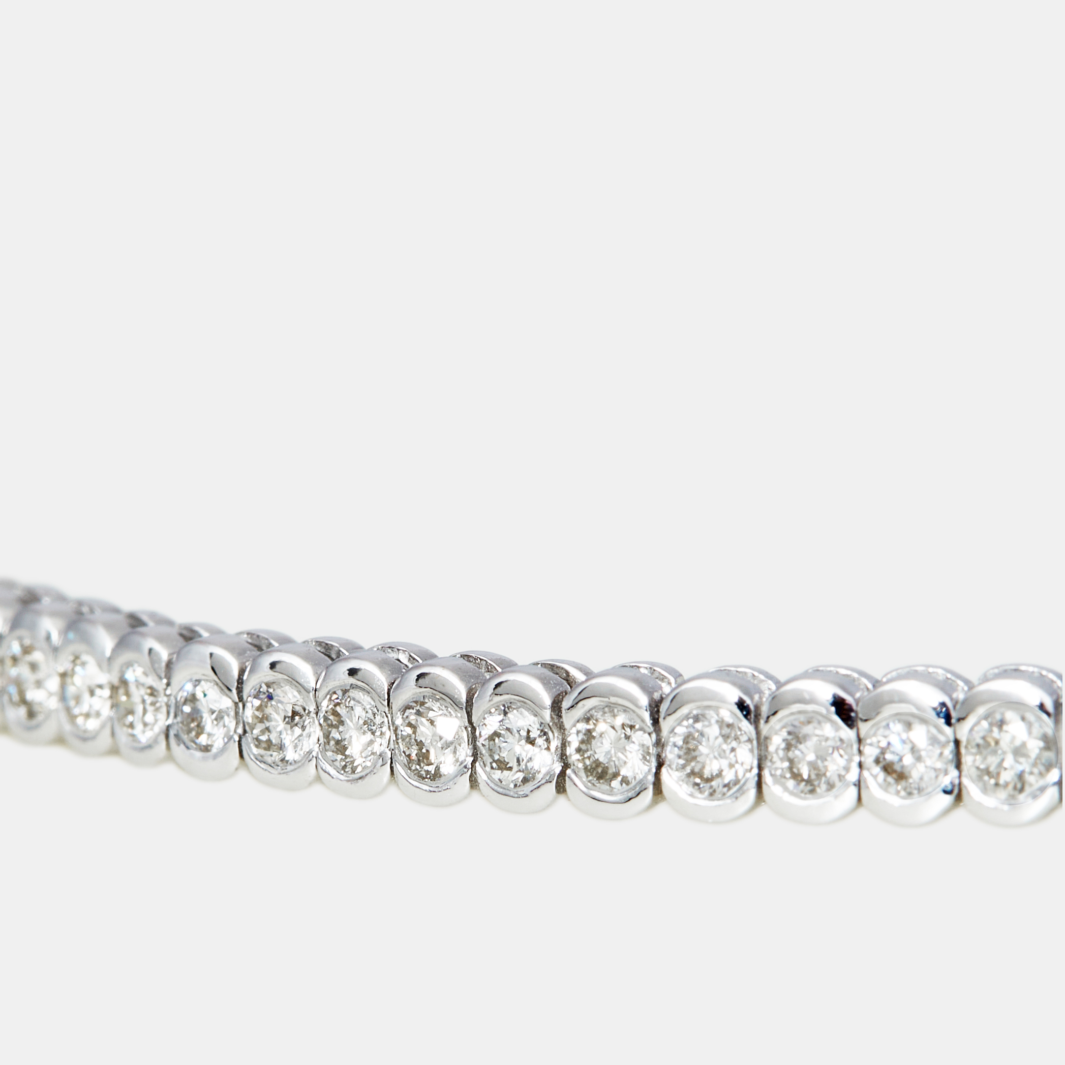 18k White Gold 3.15 Ct Diamond Bracelet