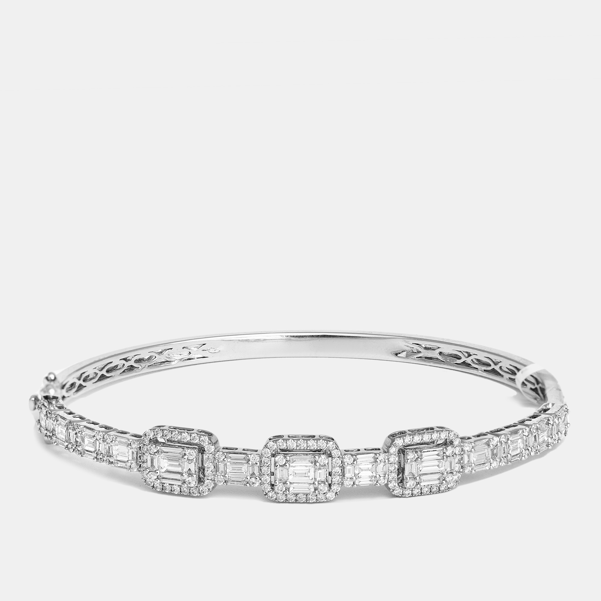 The diamond edit classy baguette and round diamond 2.07 ct 18k white gold bracelet 17