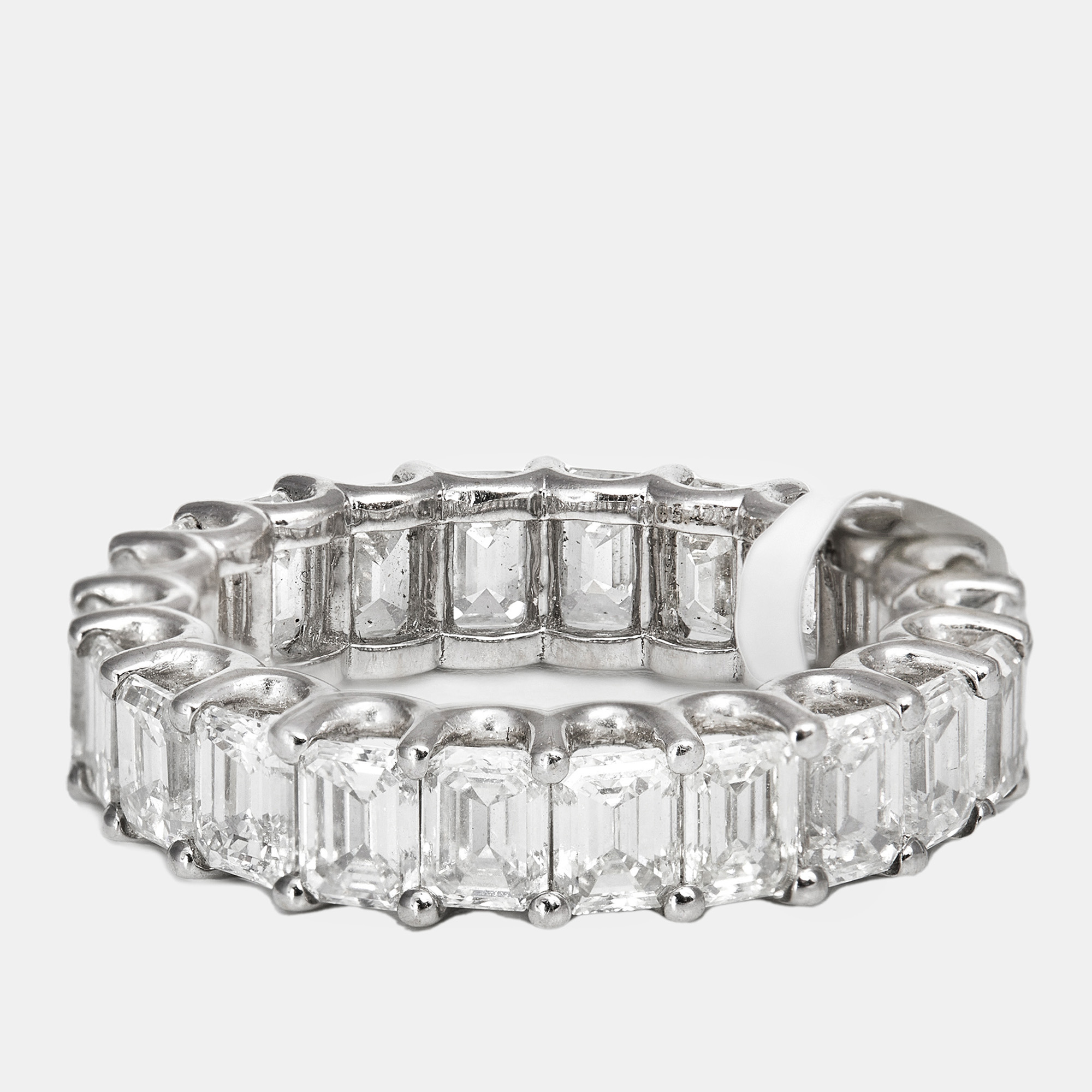 The diamond edit elegant emerald cut diamond 5.82 cts 18k white gold eternity ring size 54